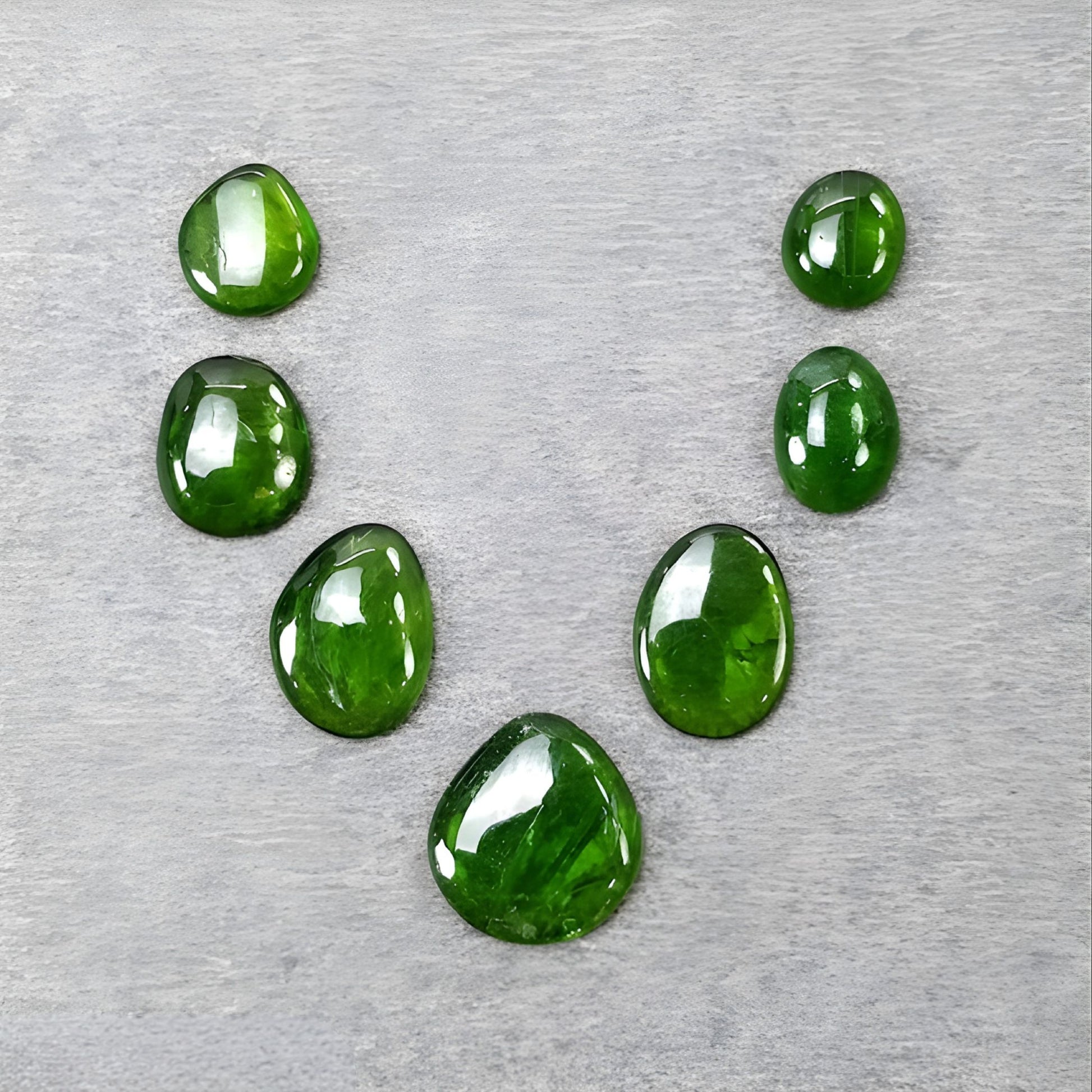 Diópsido de cromo para joyería