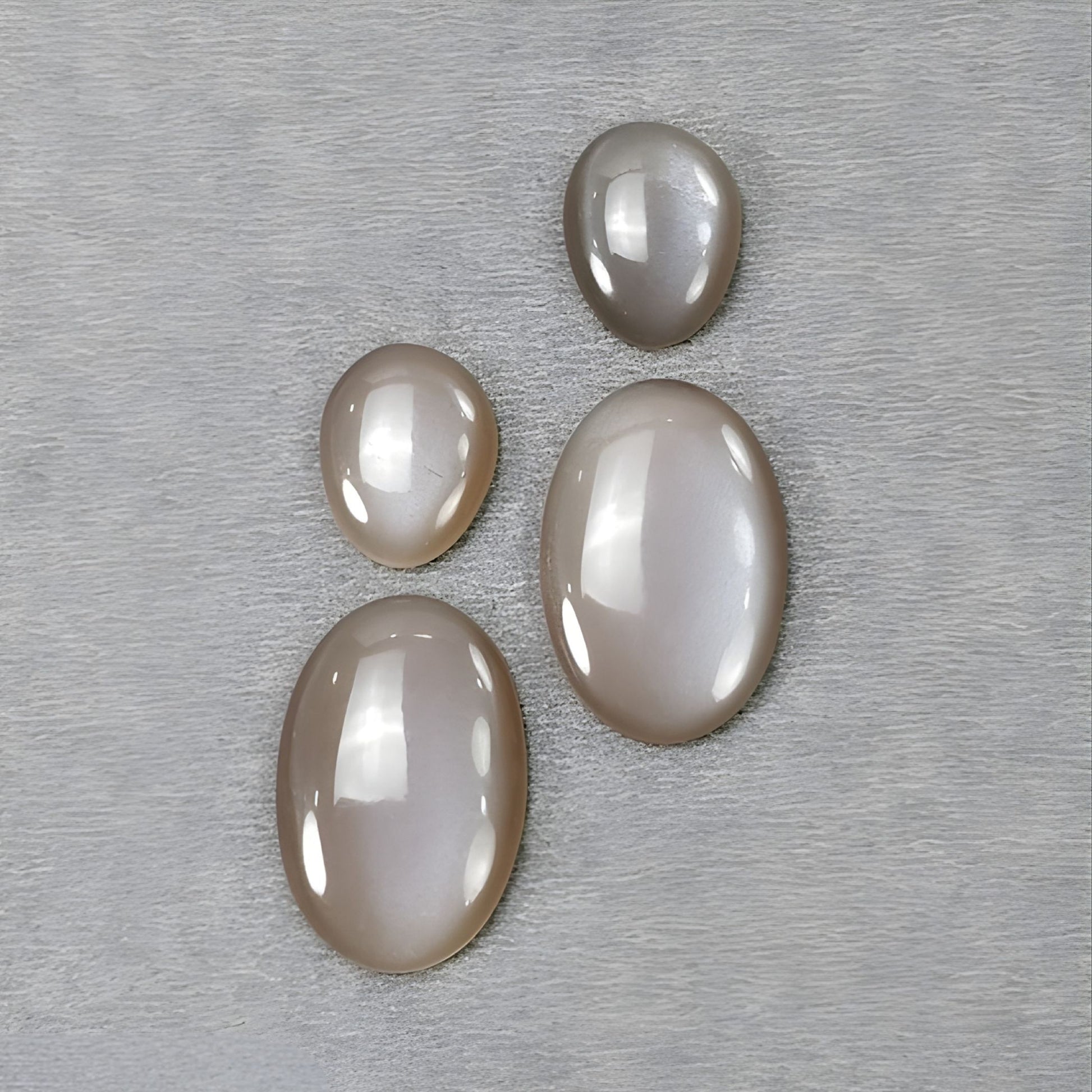 ジュエリー用のムーンストーン