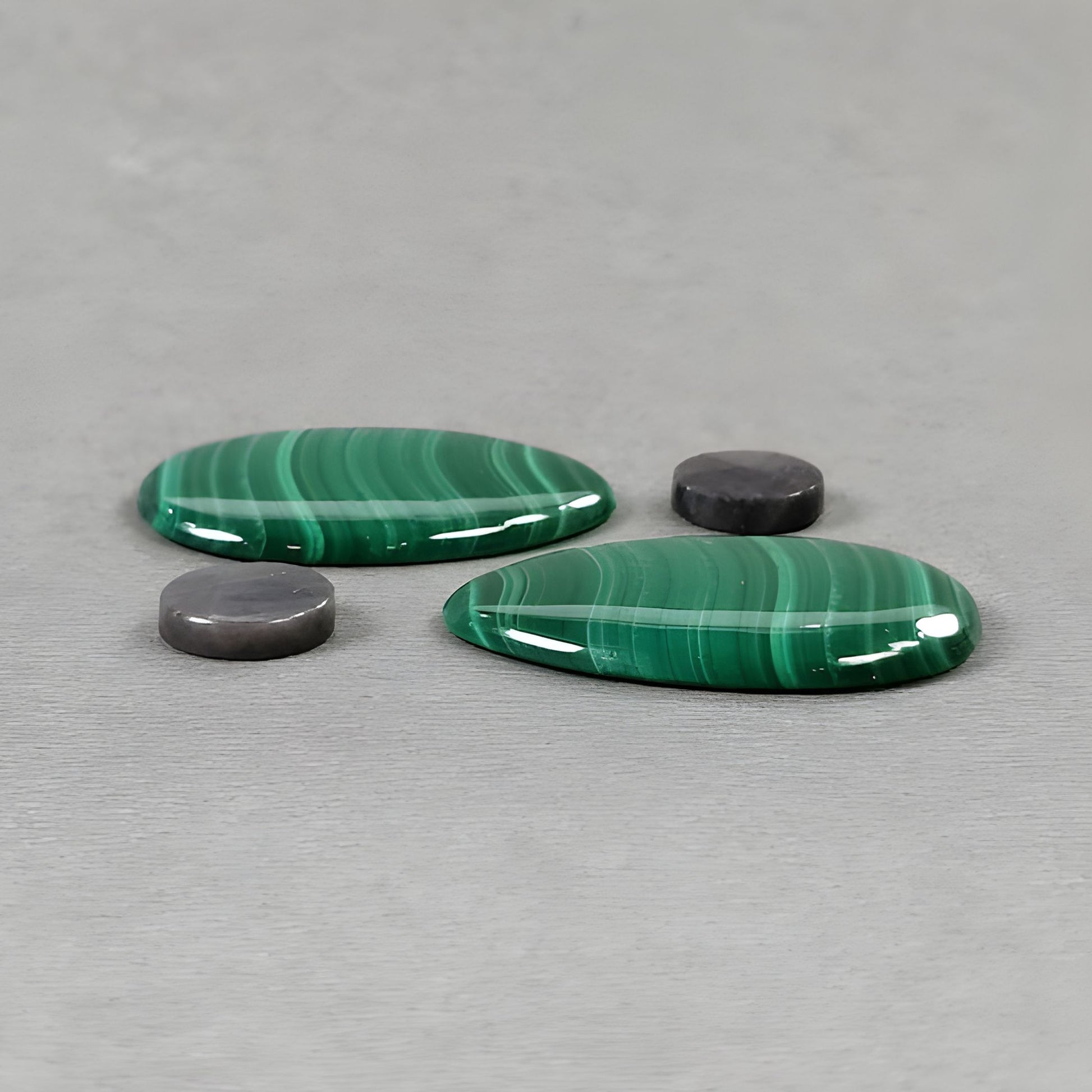 天然未经处理的宝石