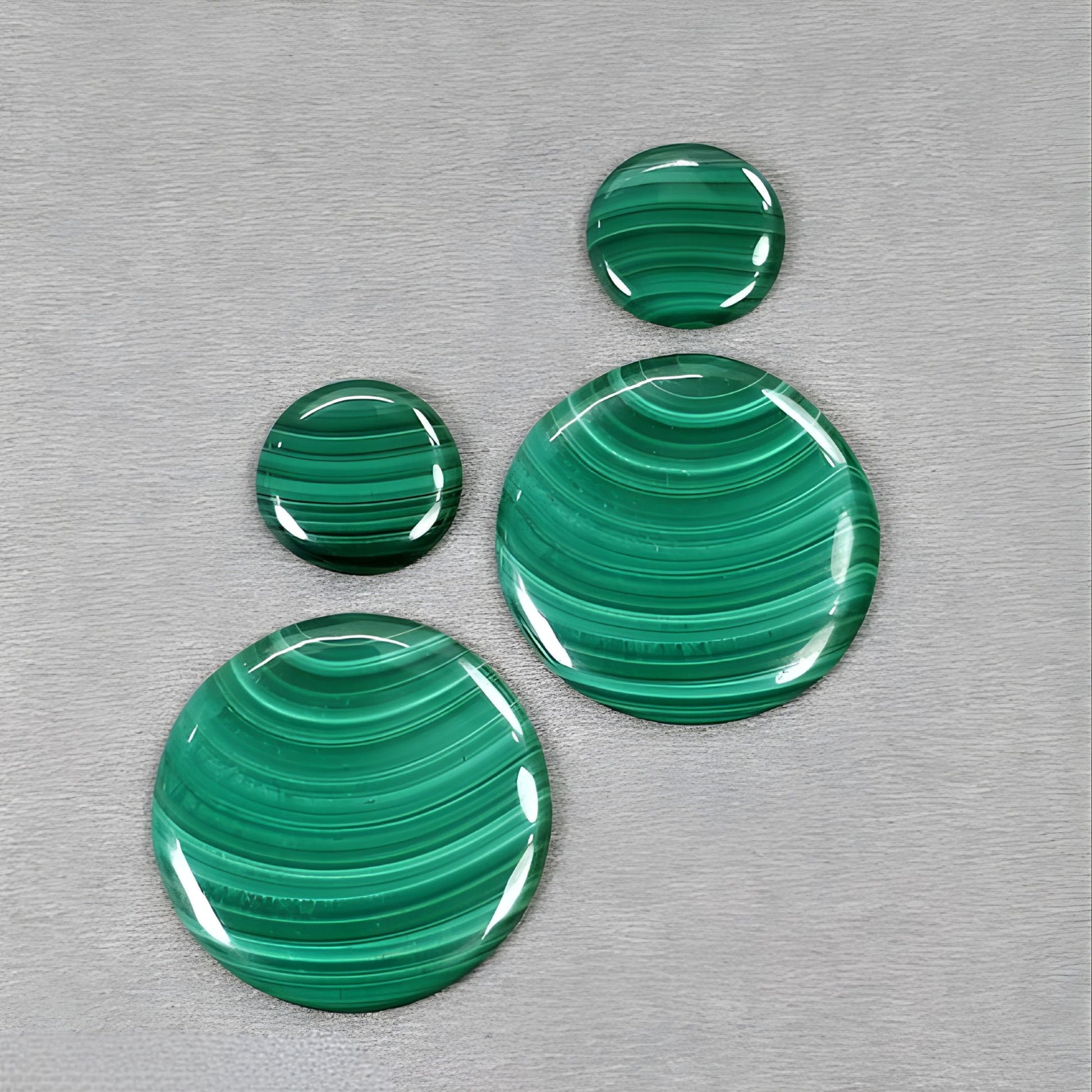 マラカイトカボションジェムストーン