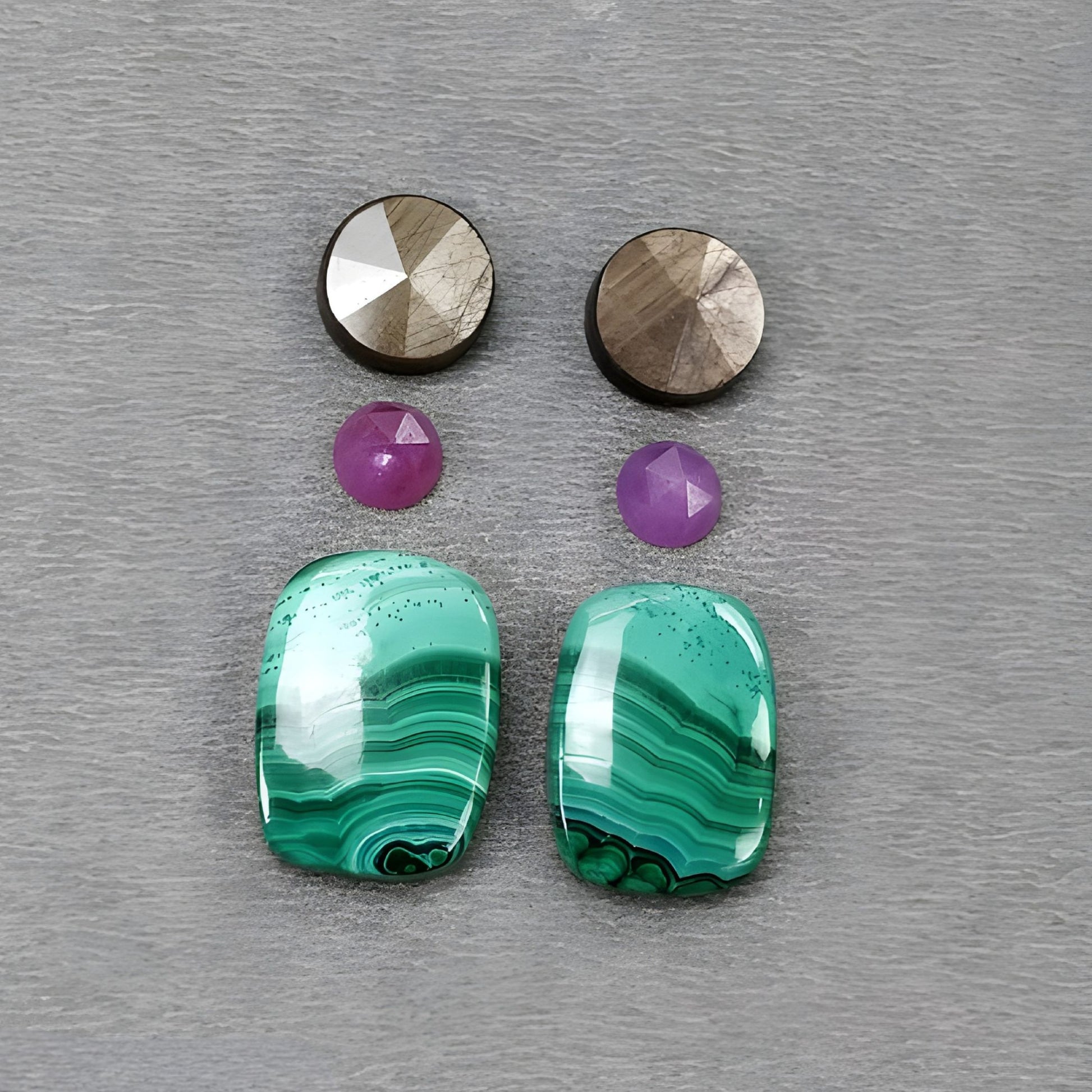 孔雀石和蓝宝石天然宝石