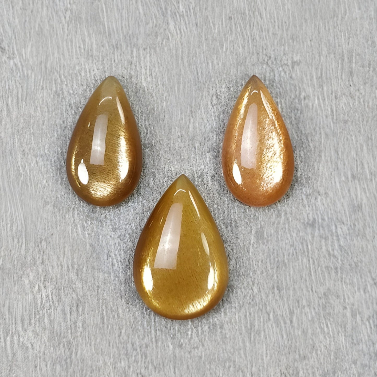 天然未经处理的宝石