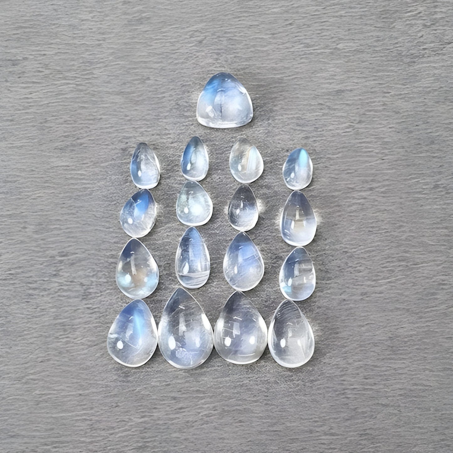 حجر القمر الطبيعي غير المعالج