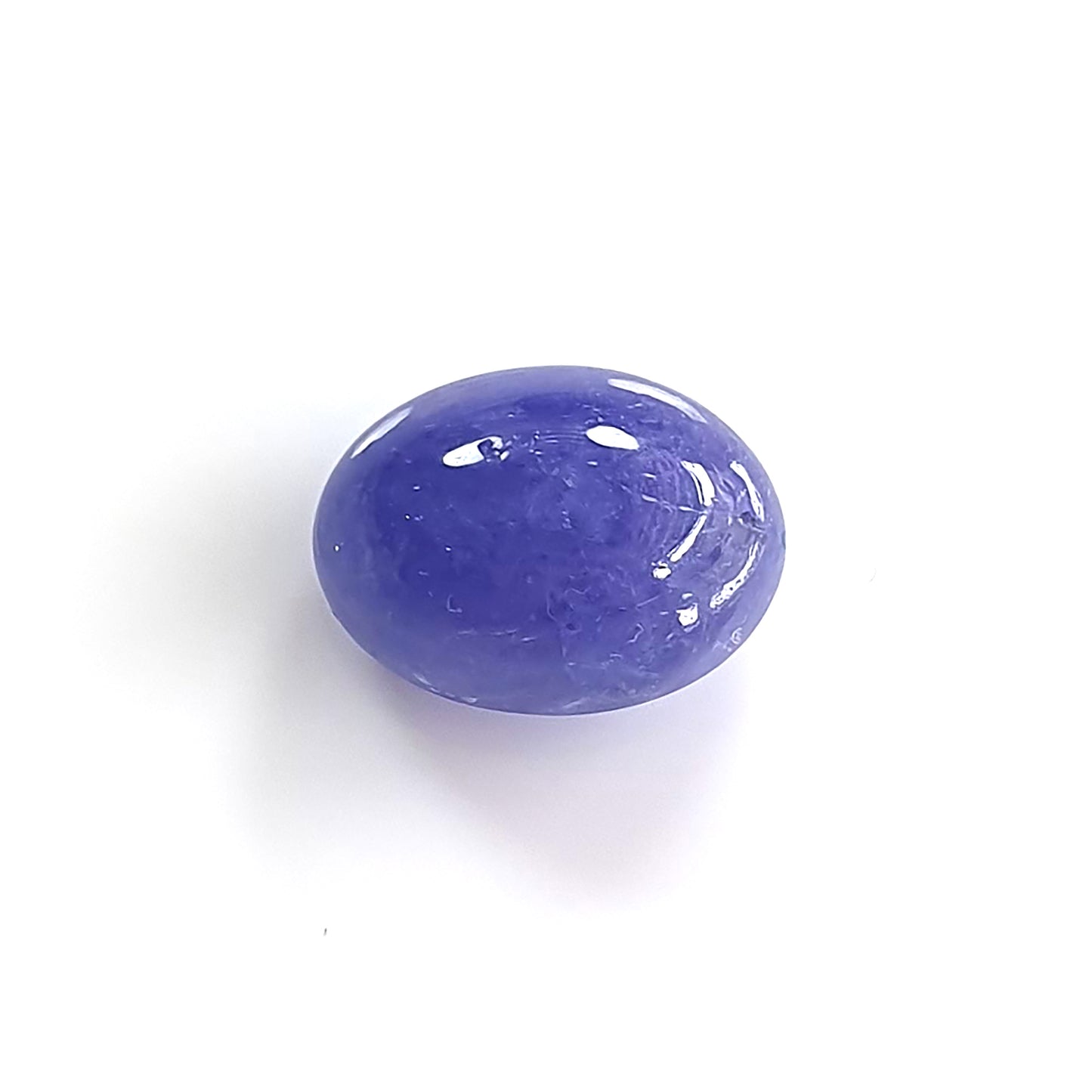 タンザナイトのオーバル型宝石