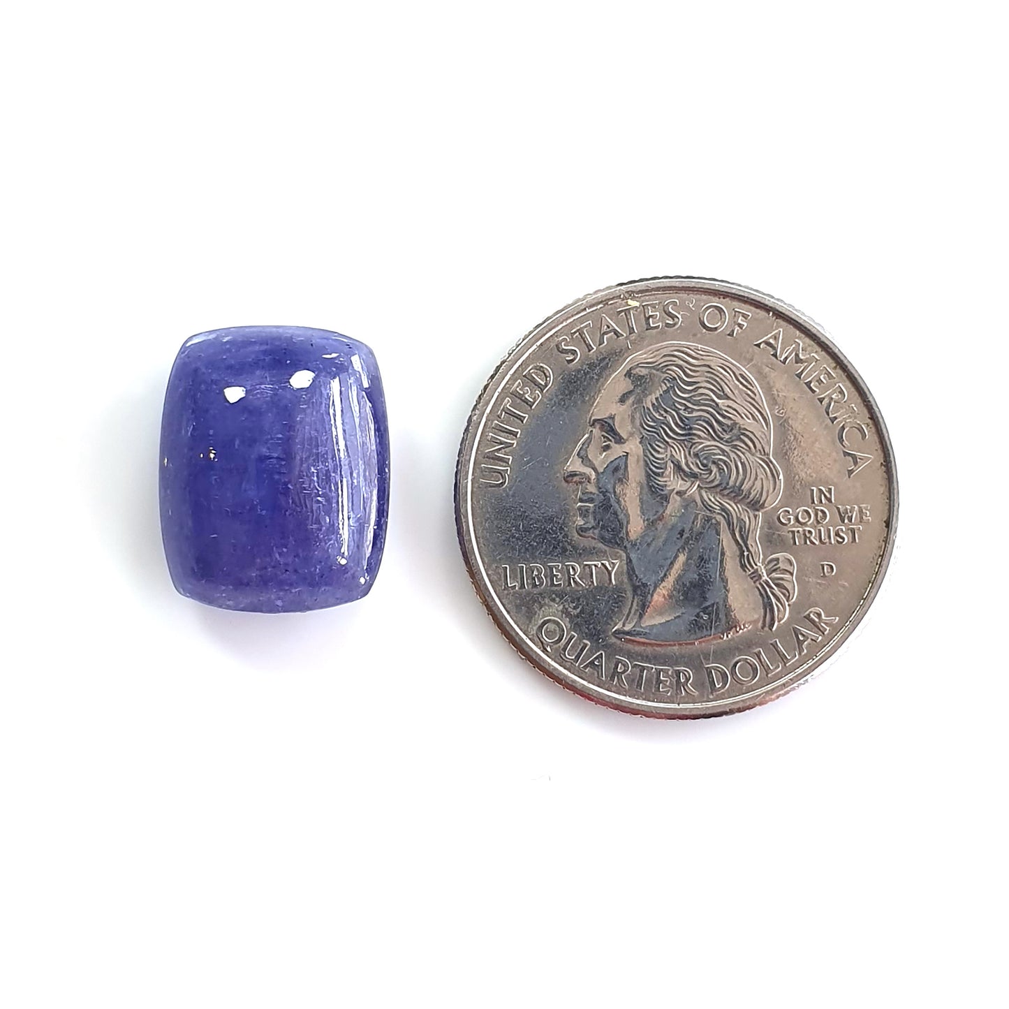 حجر التنزانيت الكريم على شكل وسادة