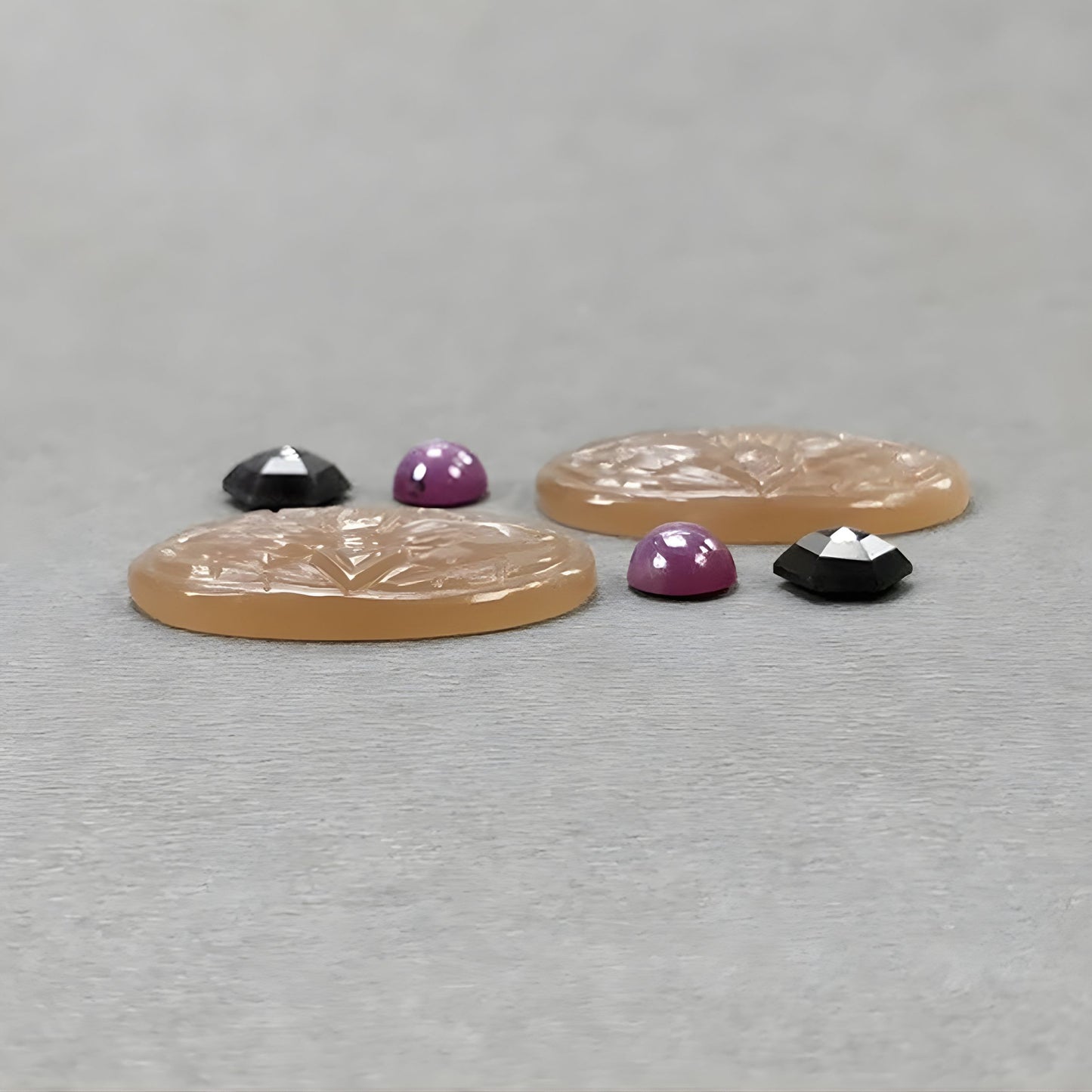 オーバルムーンストーン宝石