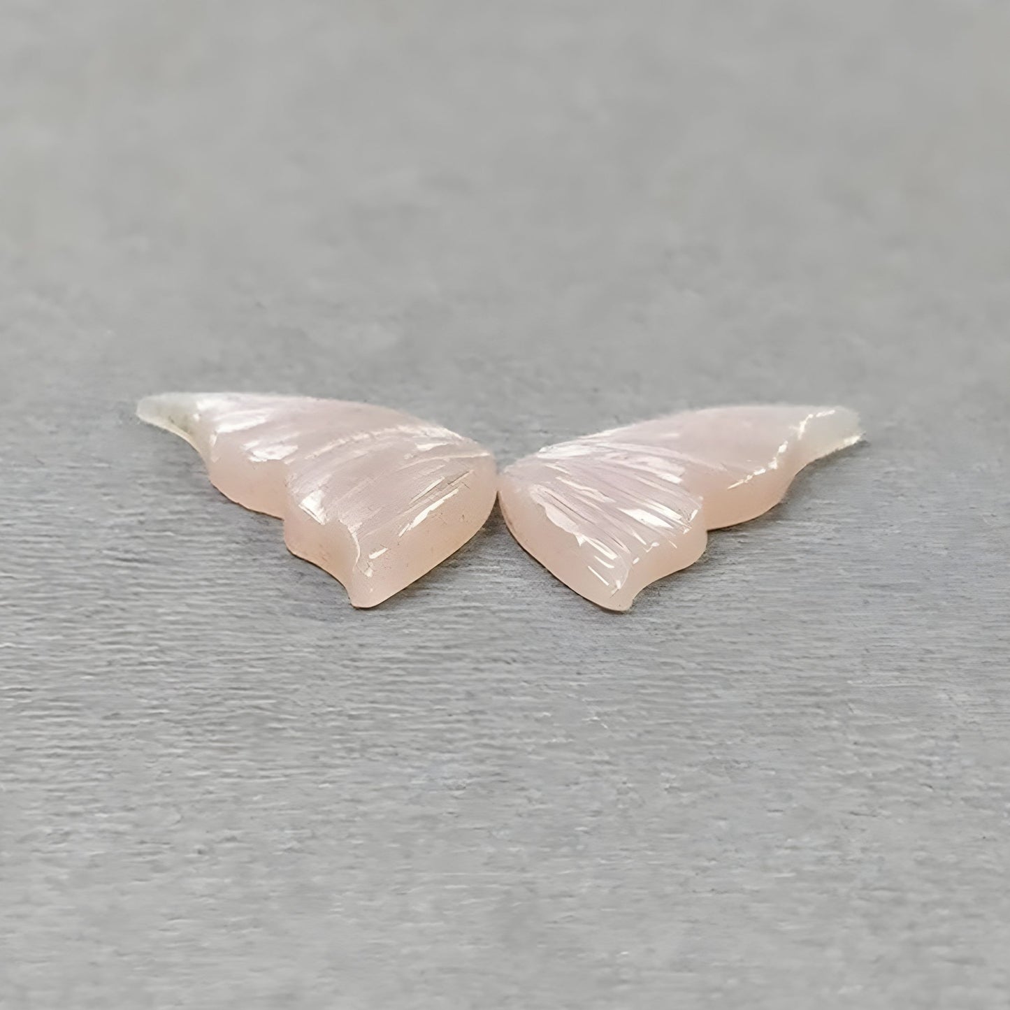 Mariposa de gema de piedra lunar