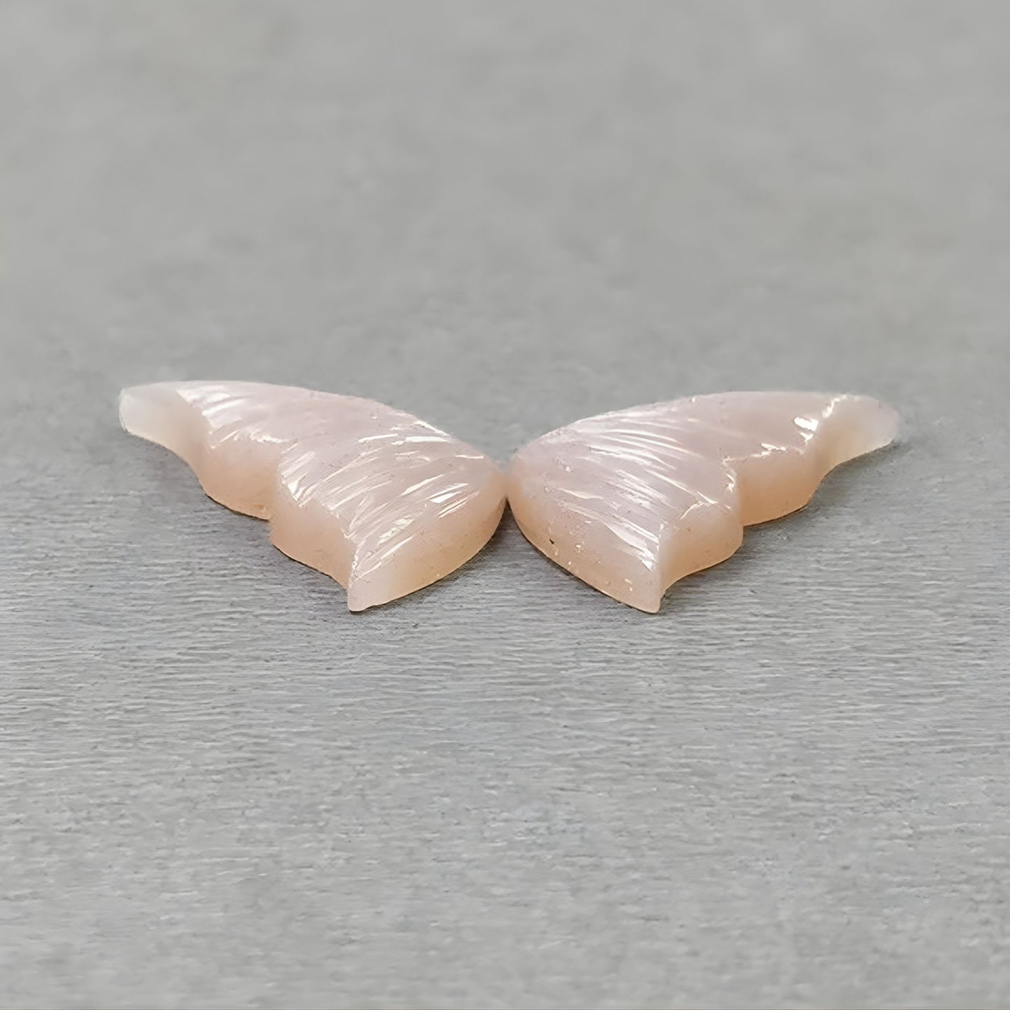 月光石蝴蝶宝石