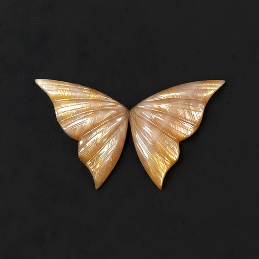 Talla de mariposa de piedra lunar