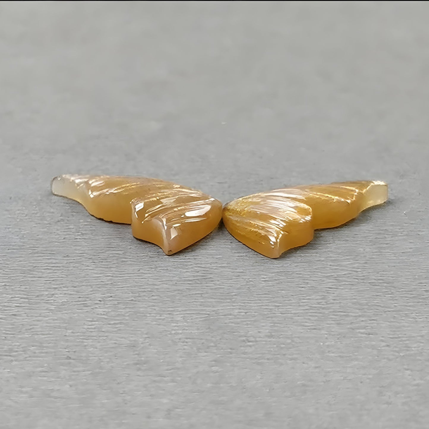 حجر القمر الطبيعي