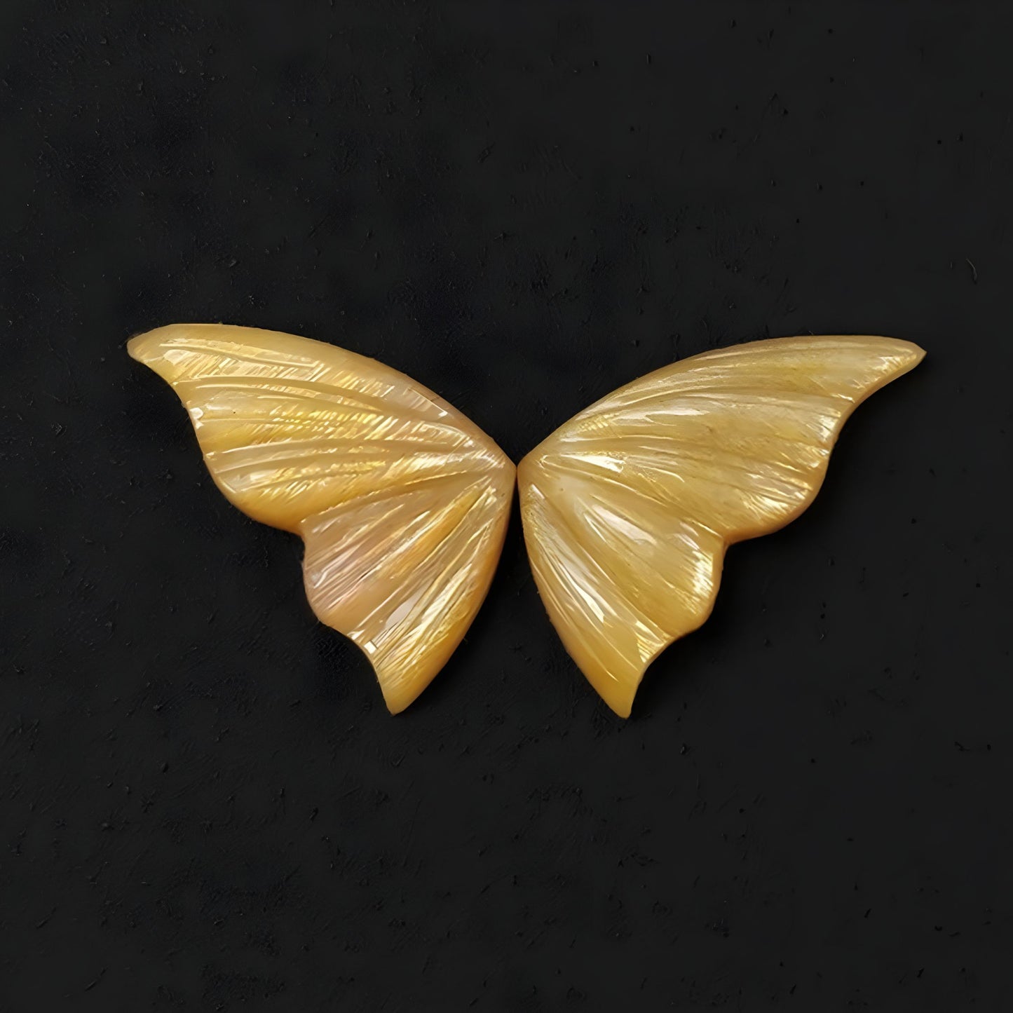 حجر القمر الطبيعي