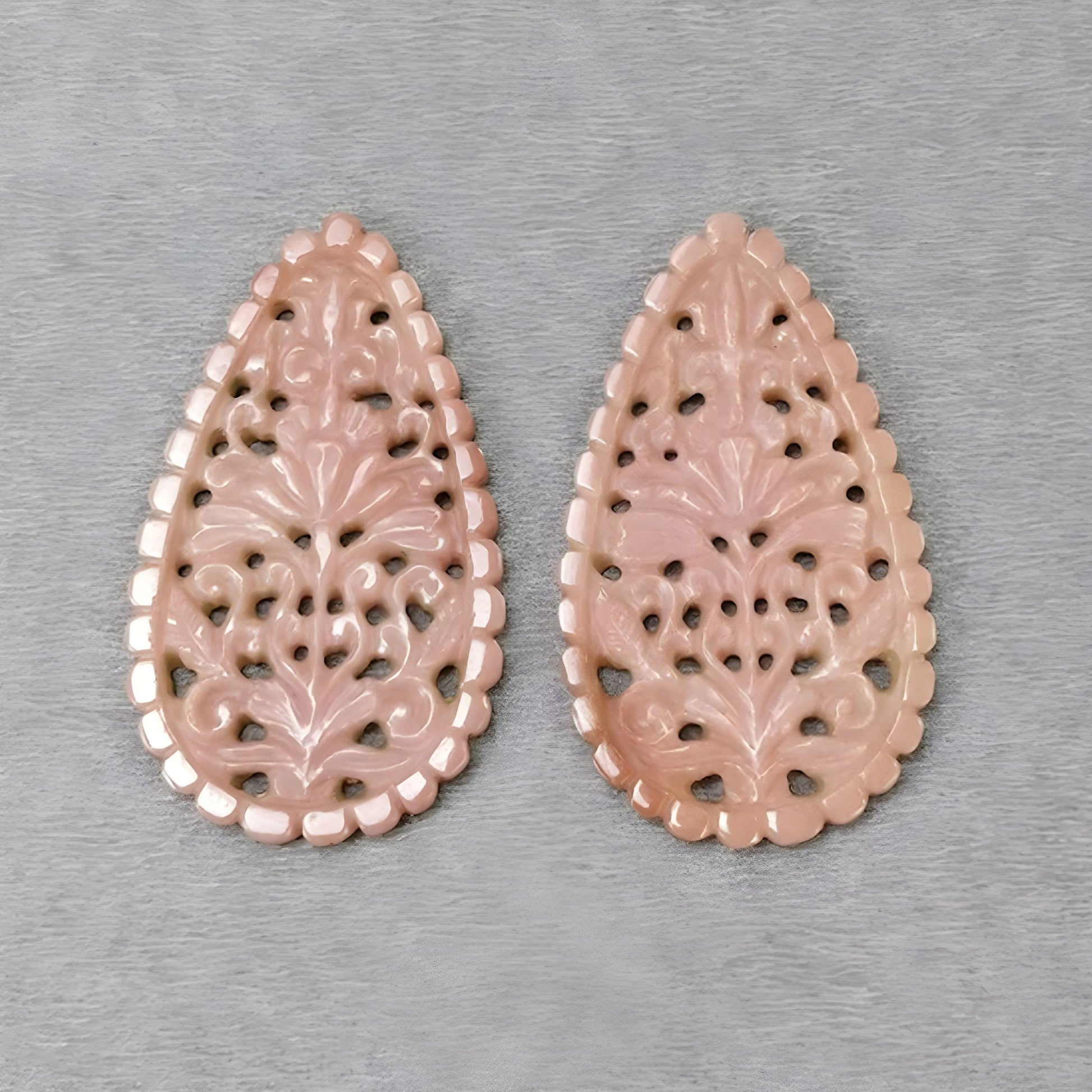 Natural Quartz Gemstone