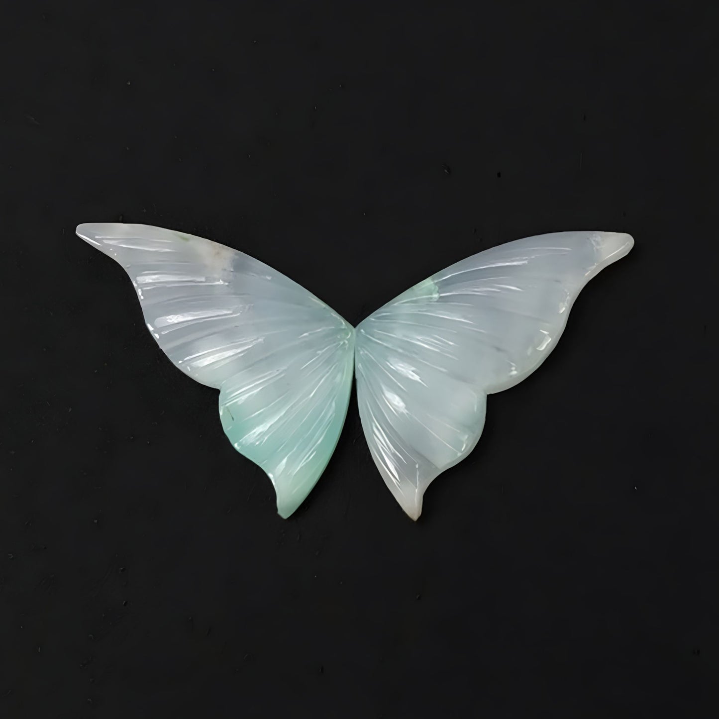 绿玉髓宝石蝴蝶