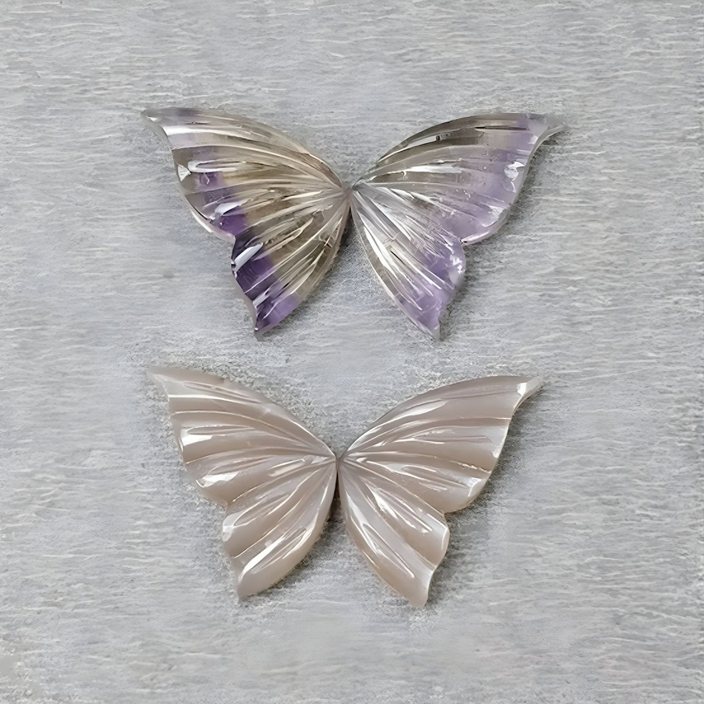 アメトリン、ムーンストーンの蝶の彫刻