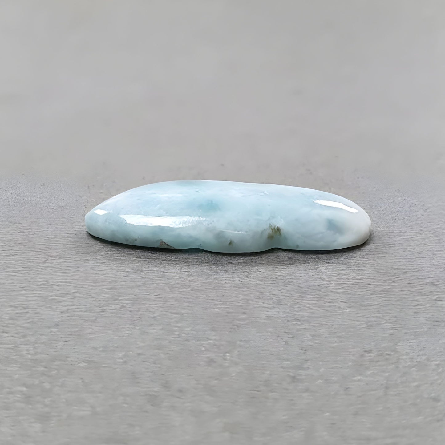 21.70cts Natural Untreated Larimar Gemstone Bi-Color Carving Cloud Shape