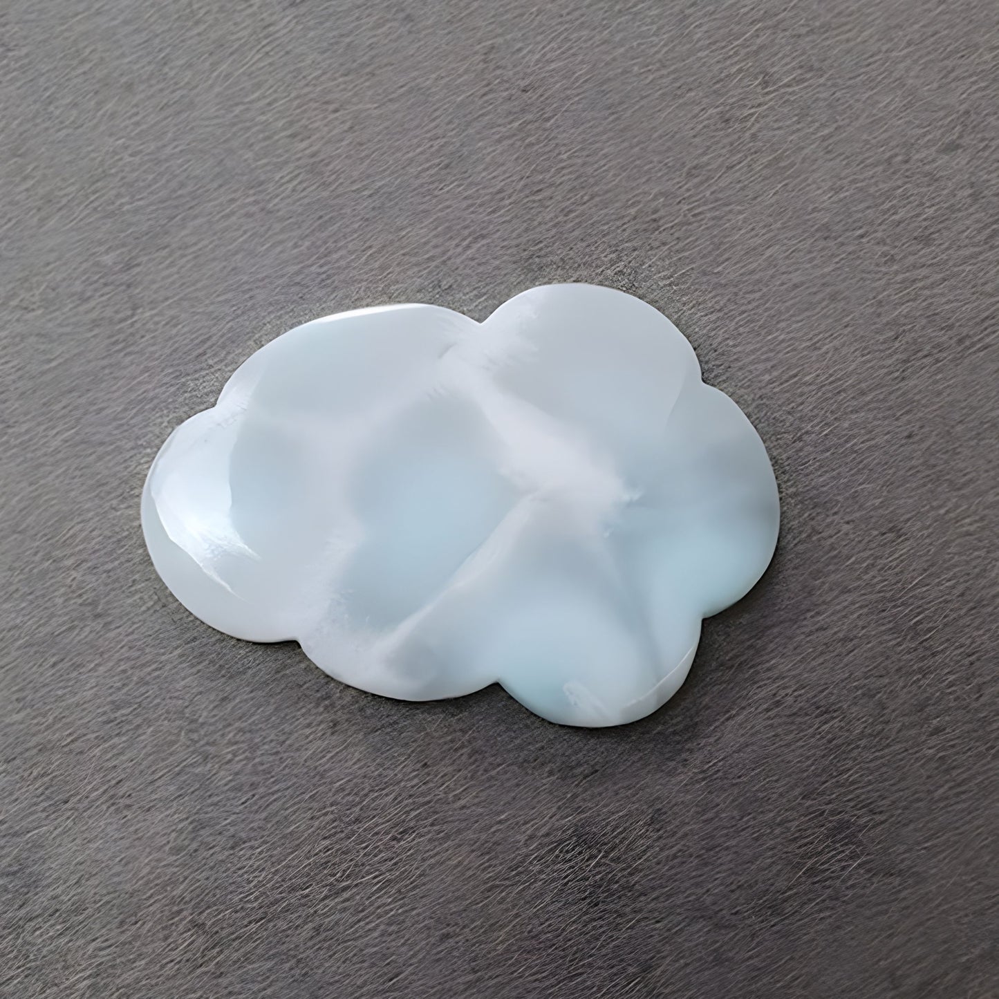 larimar pietra preziosa naturale non trattata