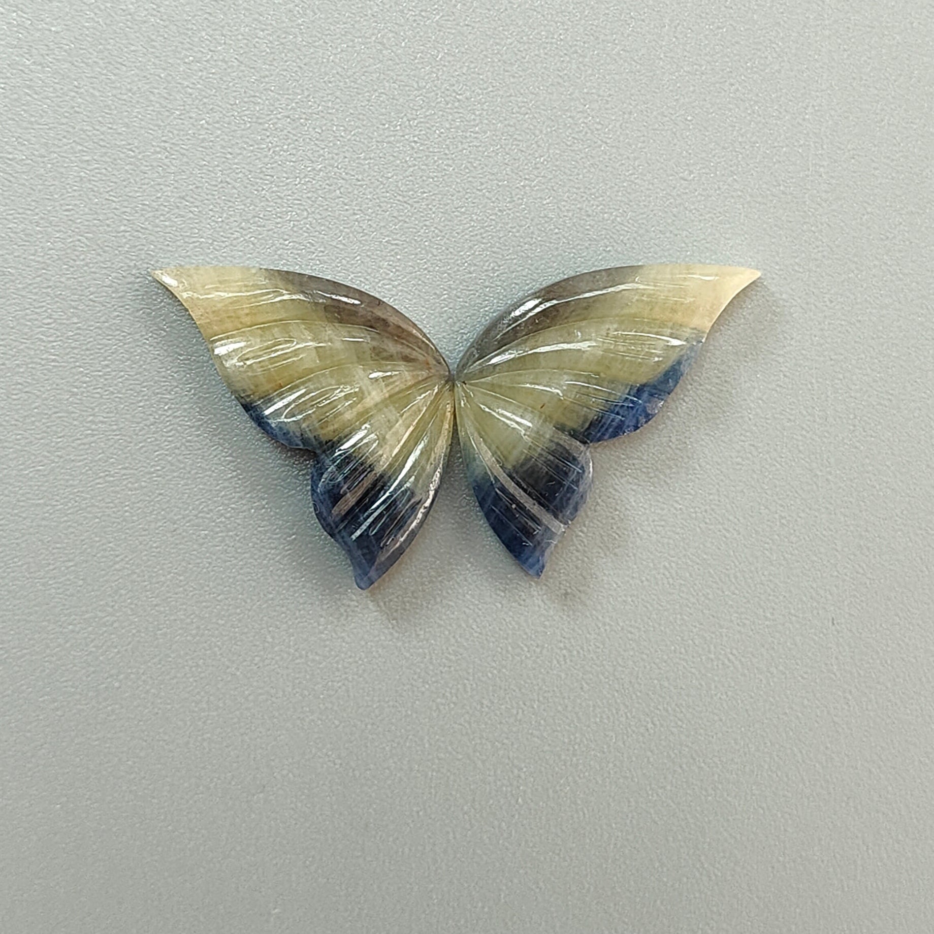 天然蓝宝石
