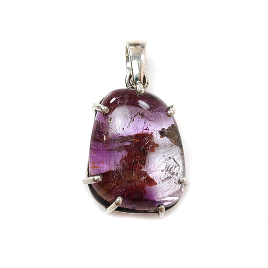 Amethyst pendant with silver setting