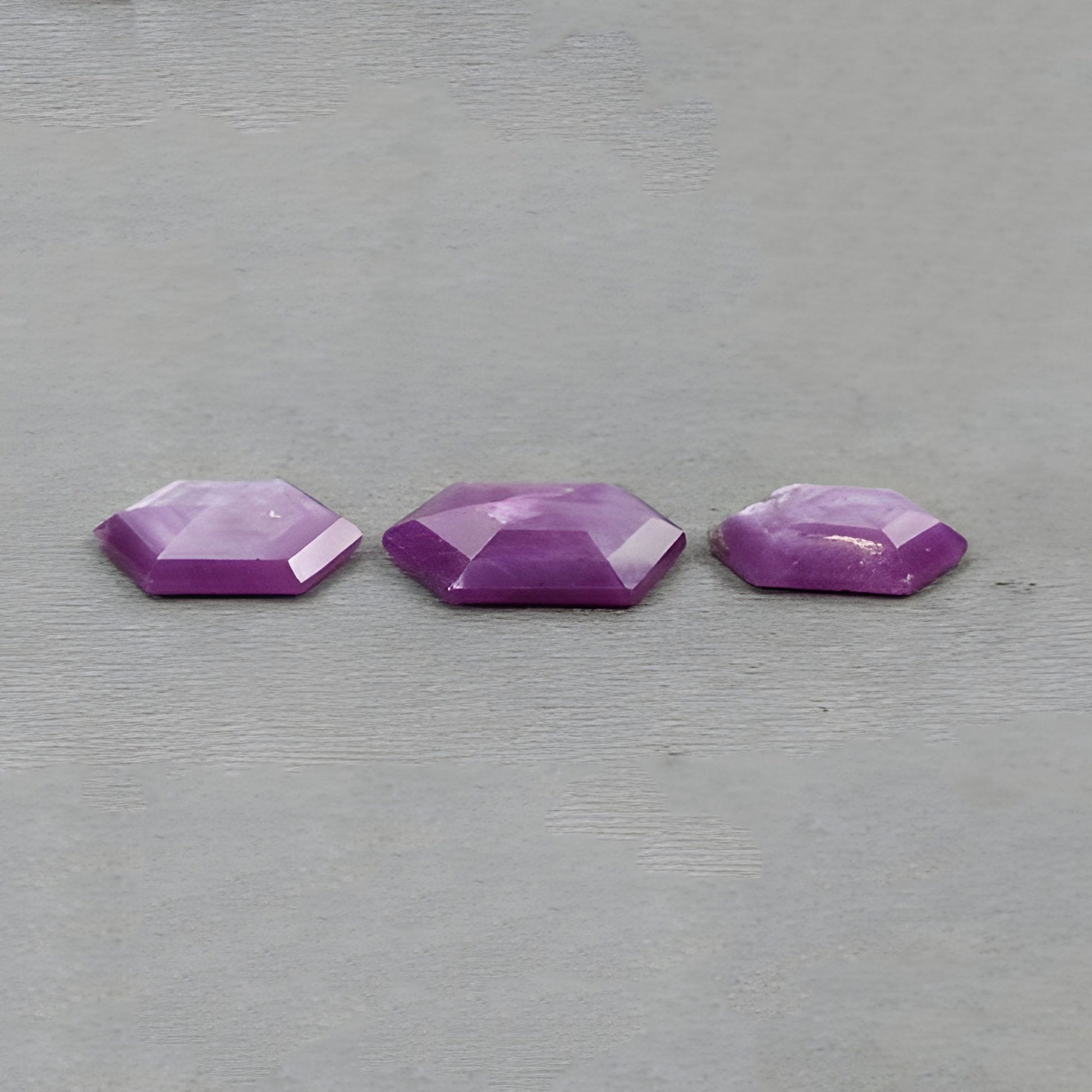 حجر ميلاد شهر سبتمبر