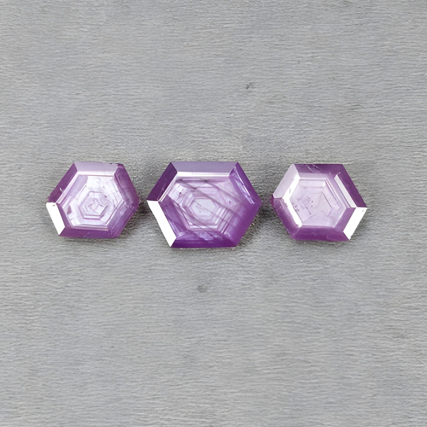 حجر ميلاد شهر سبتمبر