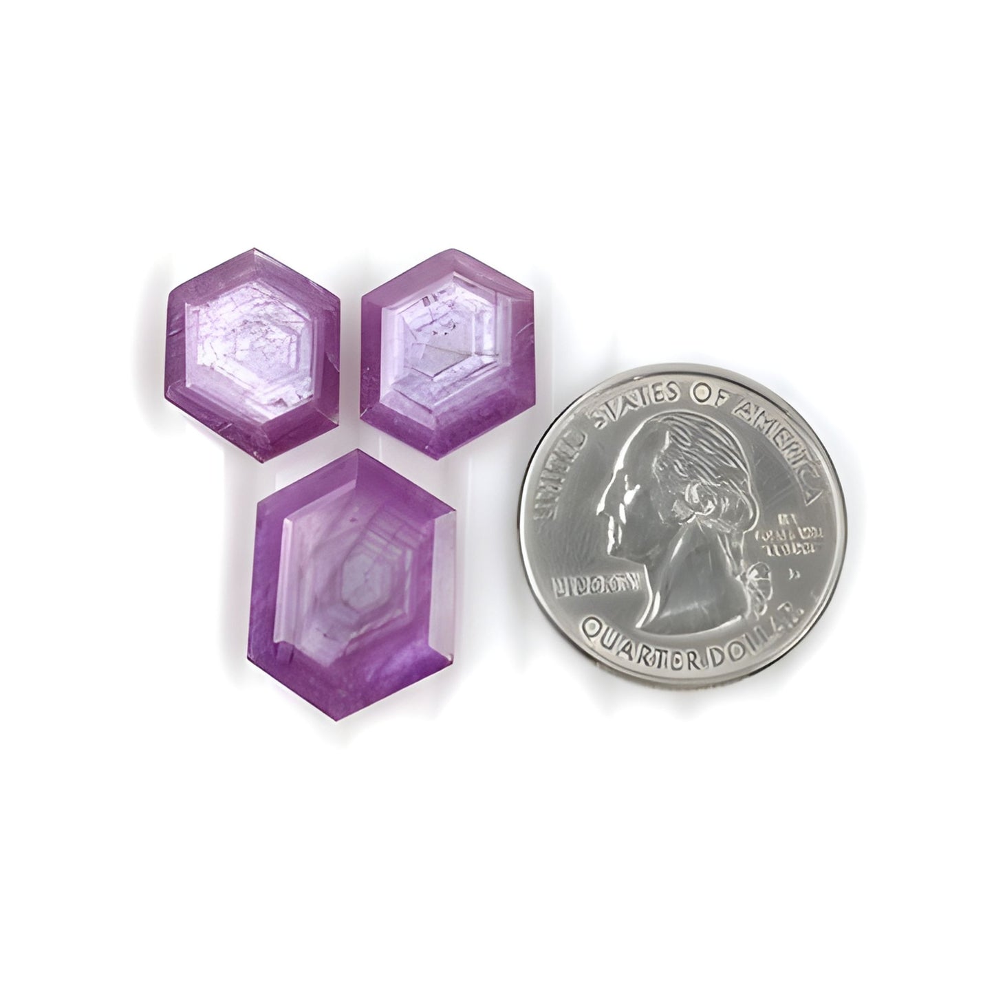 サファイアのファセットカットの宝石