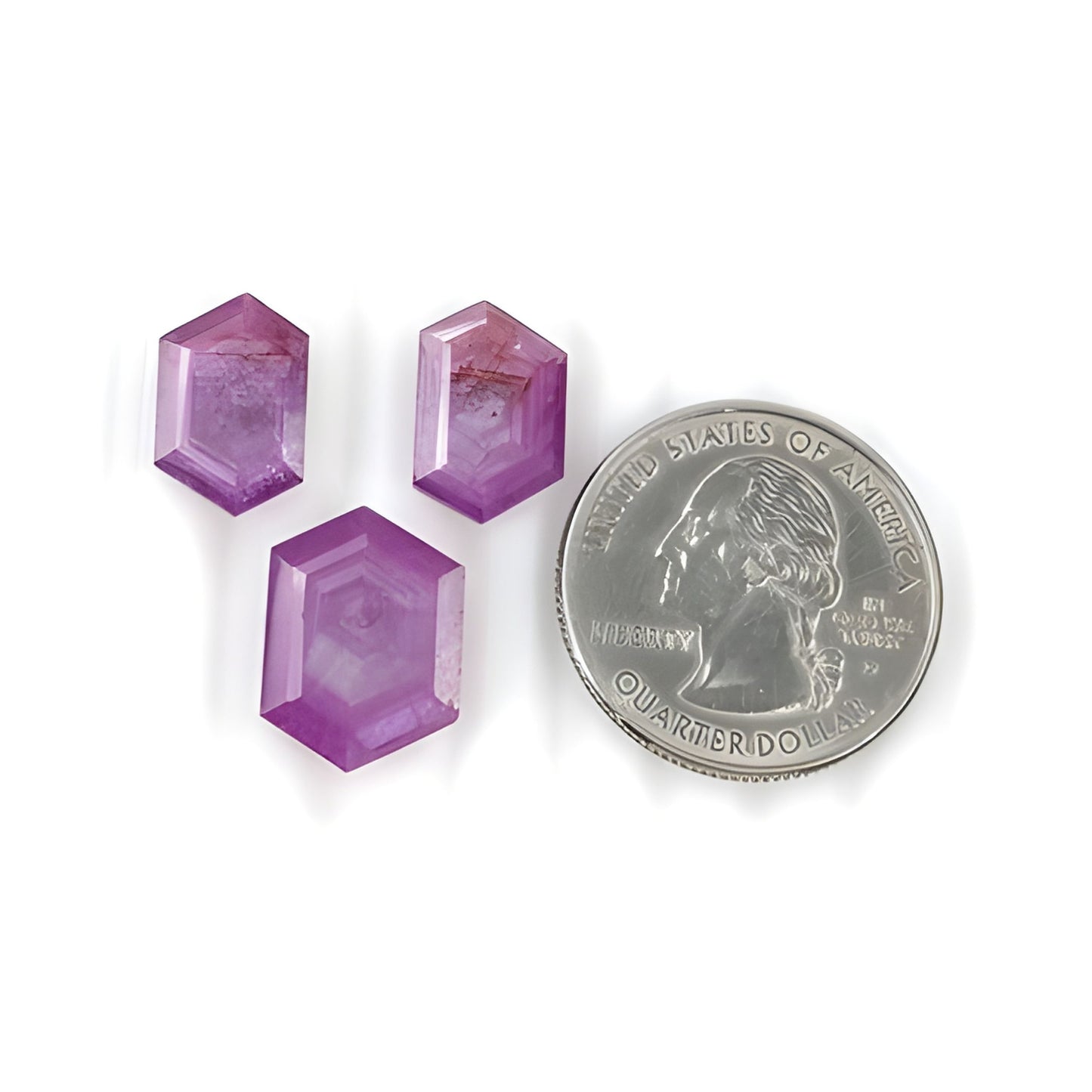 宝石用ファセットカットのサファイア