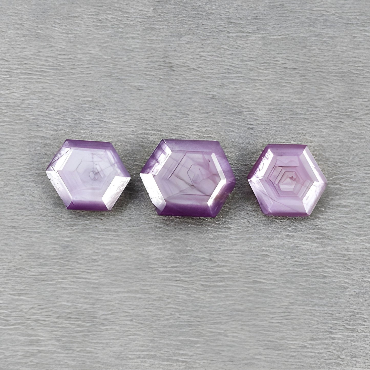 天然未処理の宝石サファイア