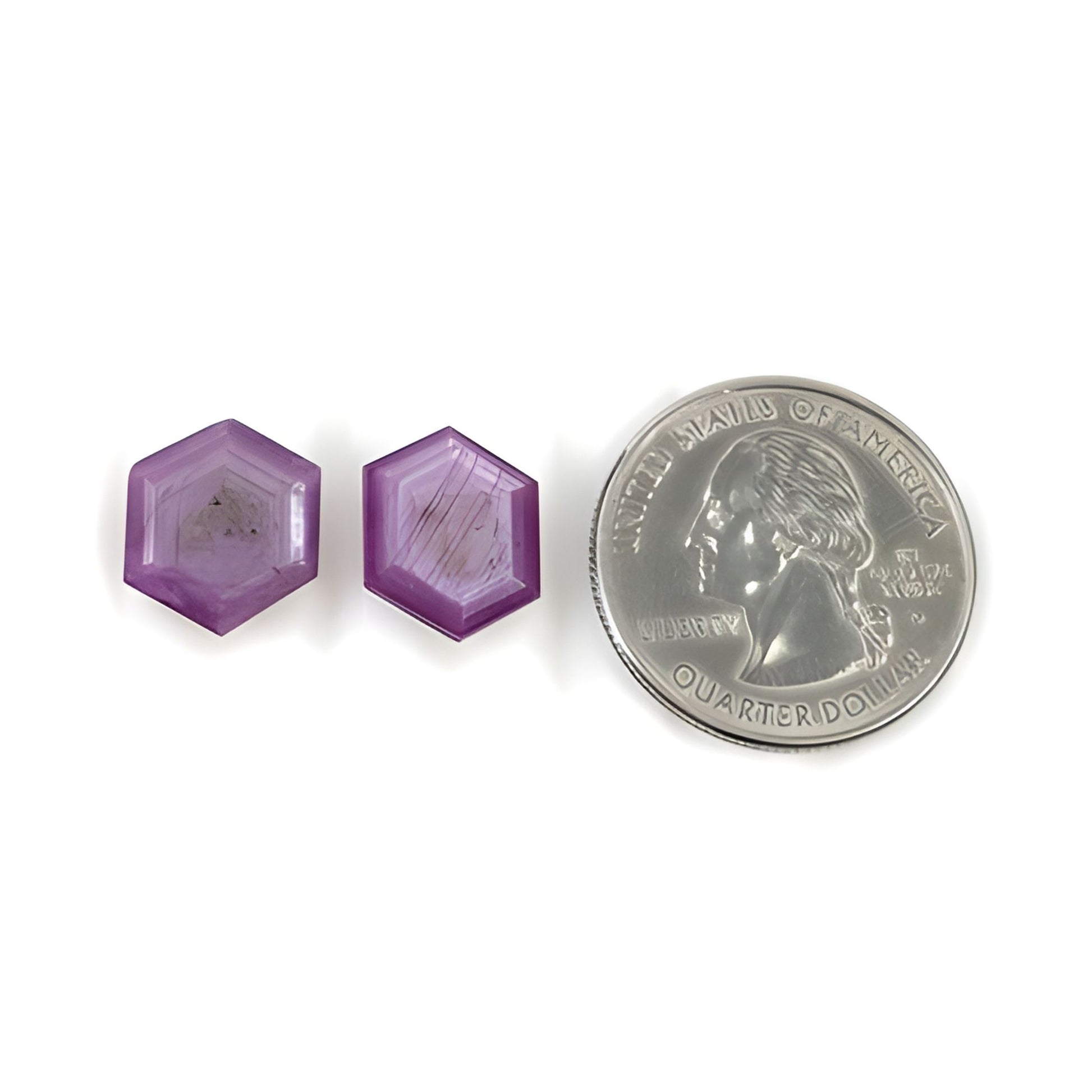 rubis taillé à facettes pour la joaillerie