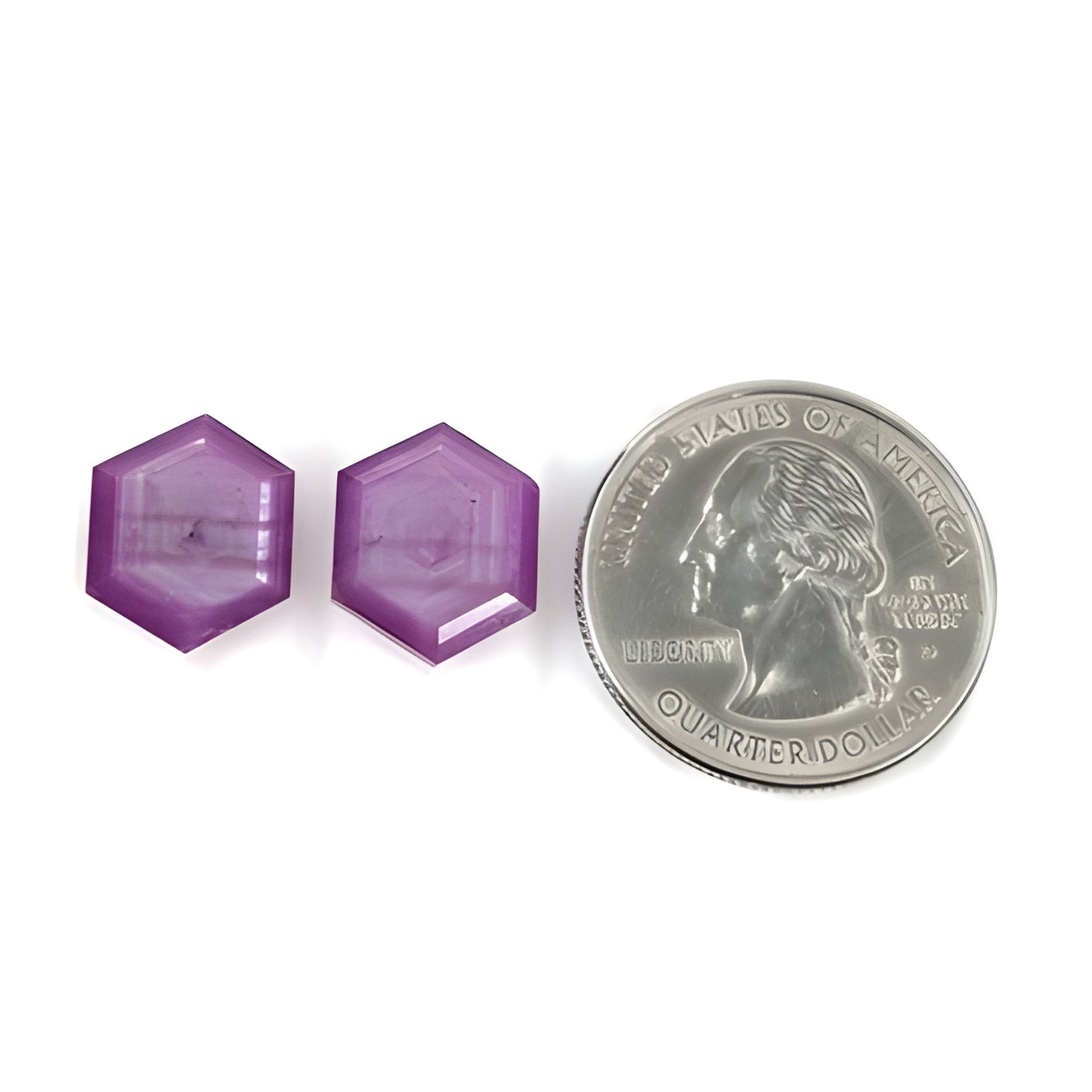 rubis taillé à facettes pour la joaillerie