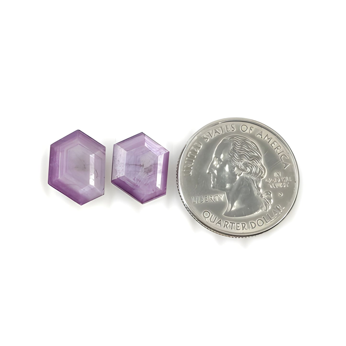 サファイアのファセットカットの宝石