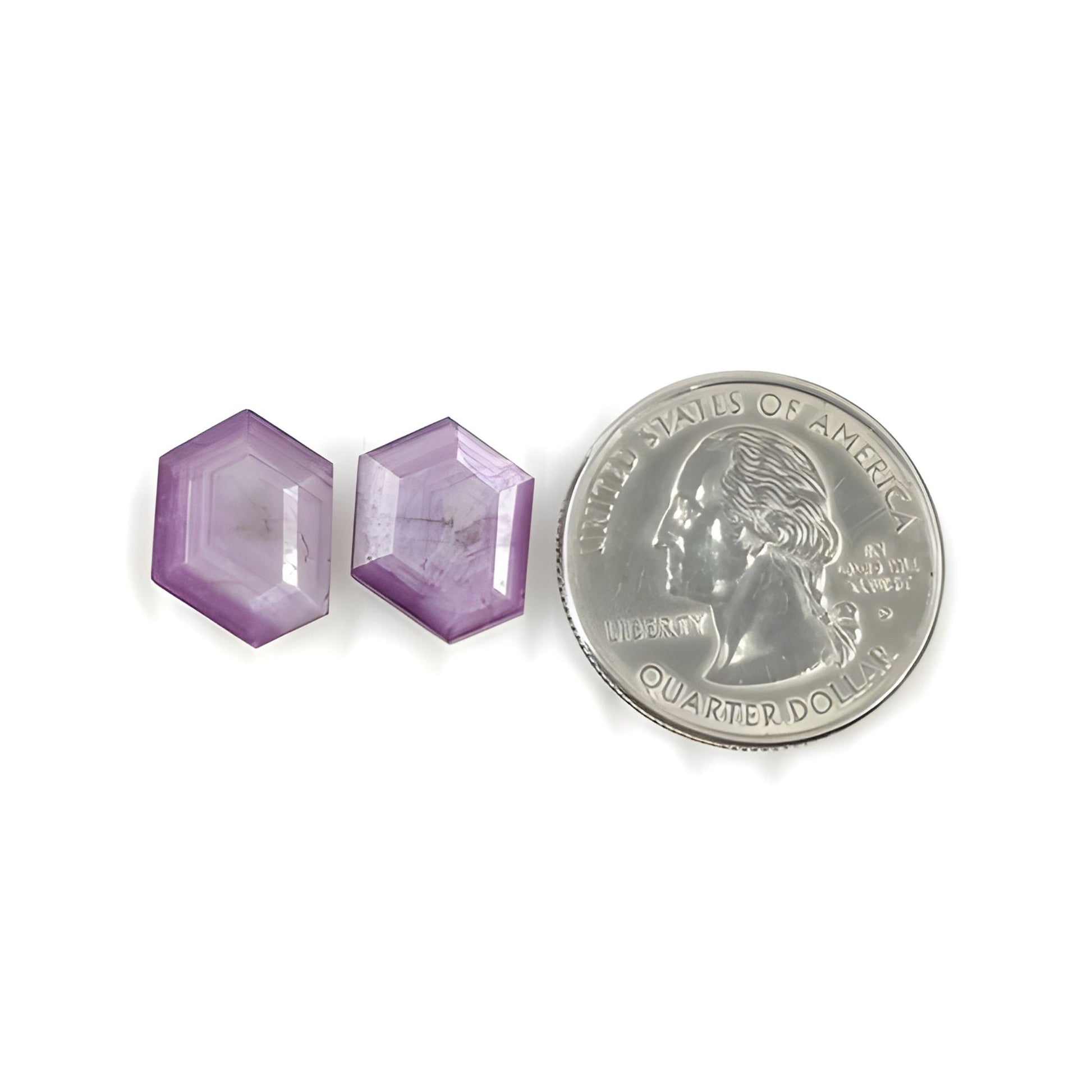 サファイアのファセットカットの宝石