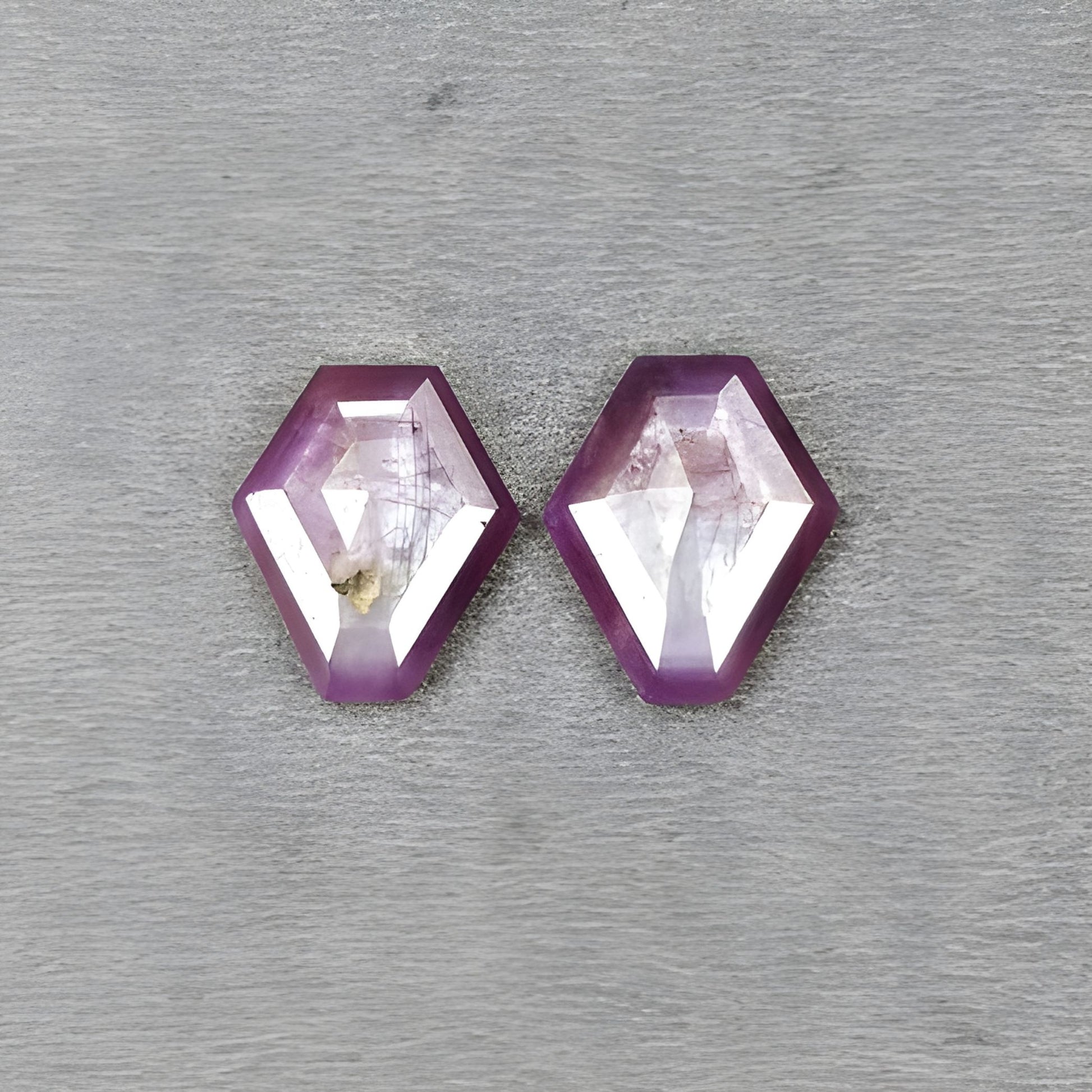 ياقوت للمجوهرات مقطوع الأوجه