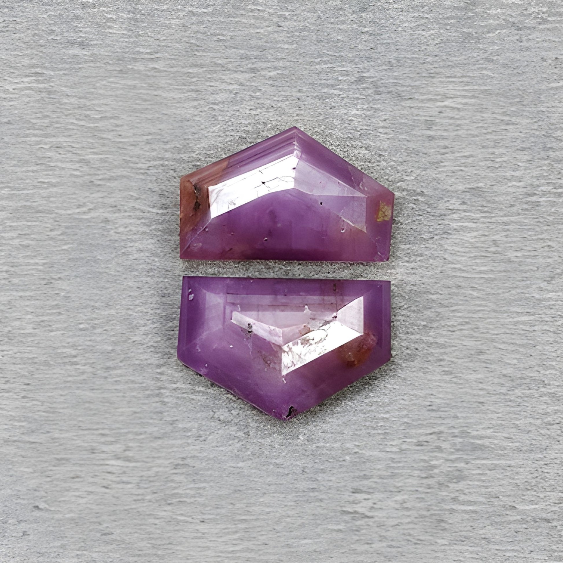 天然未经处理的宝石红宝石