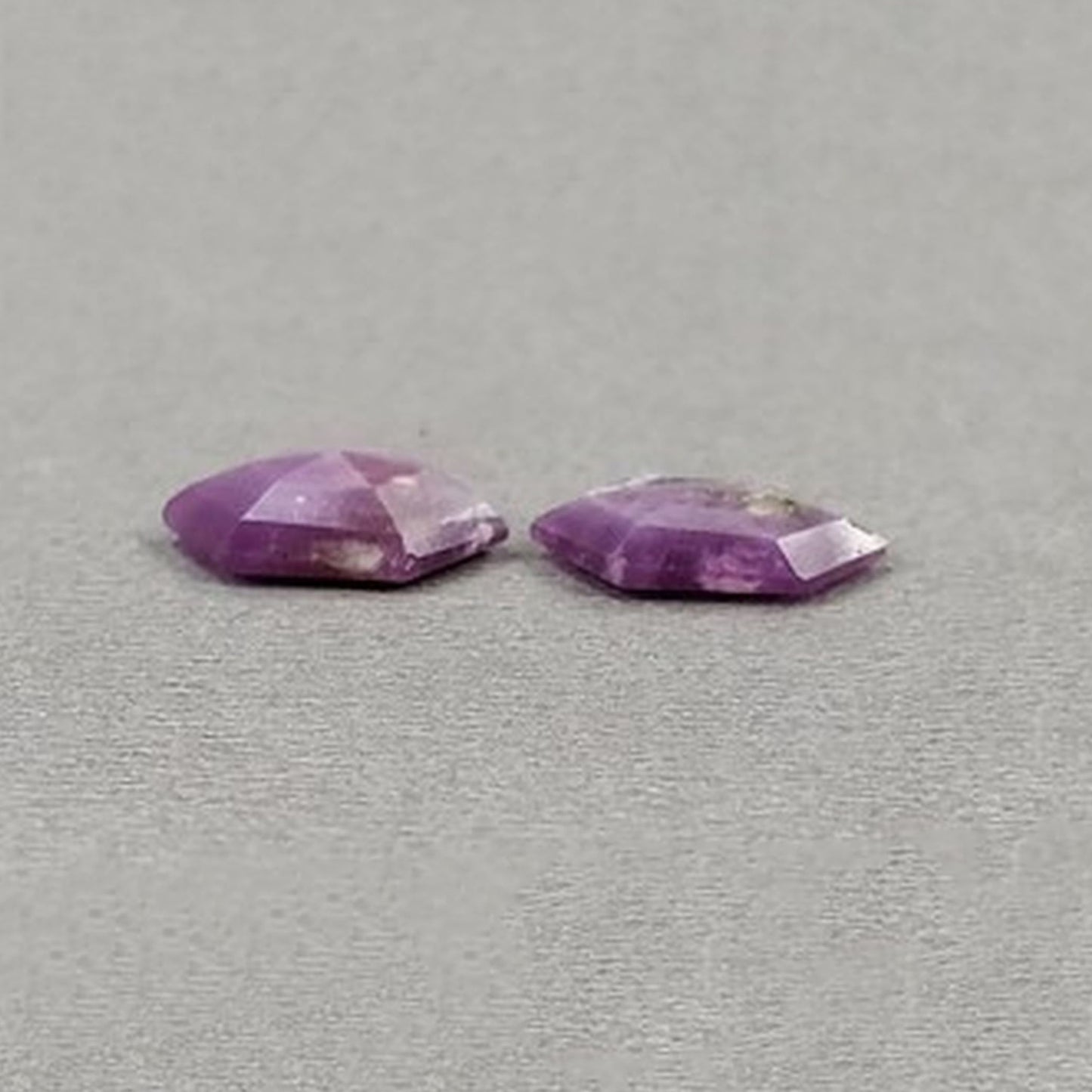 حجر ميلاد شهر سبتمبر