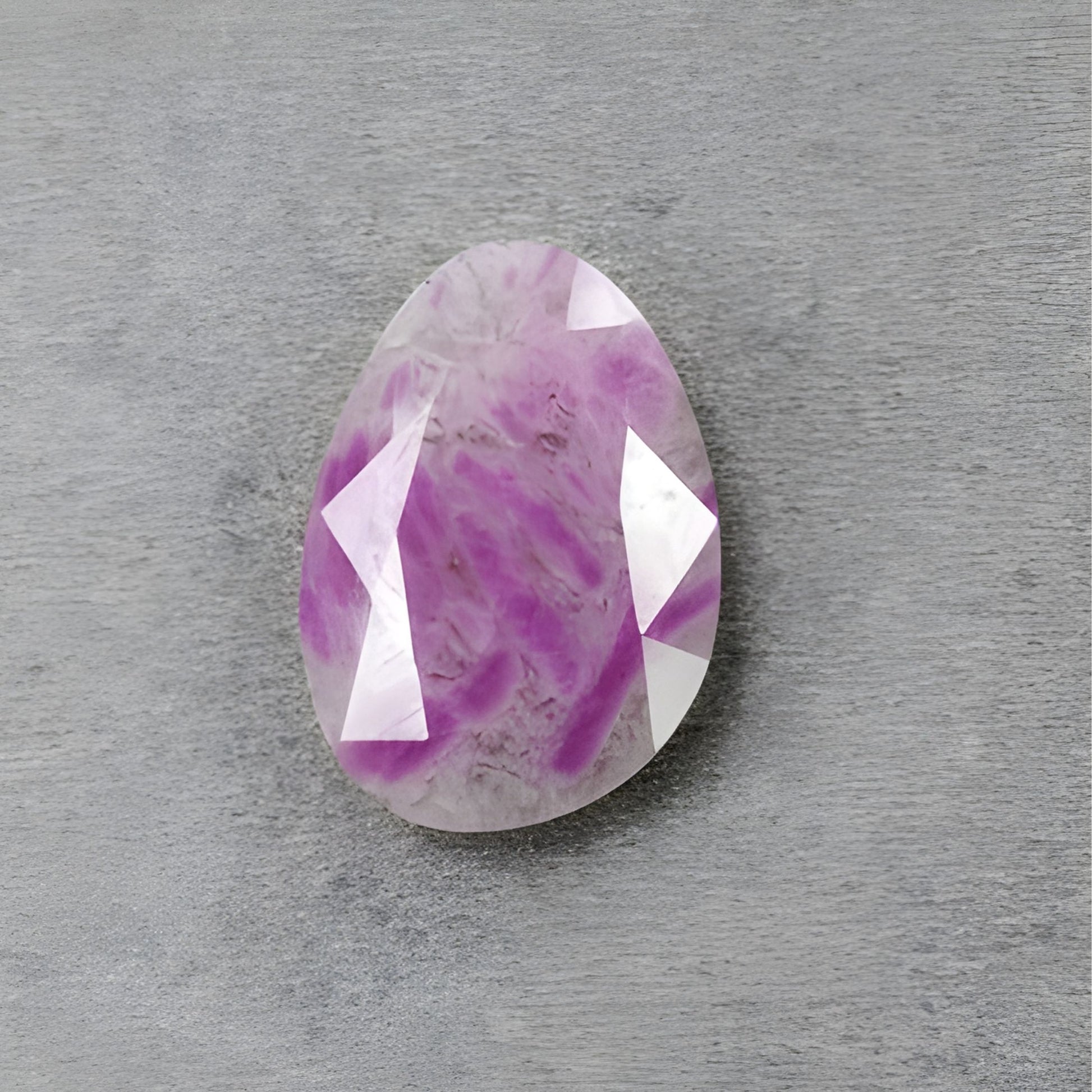 宝飾品用のサファイア