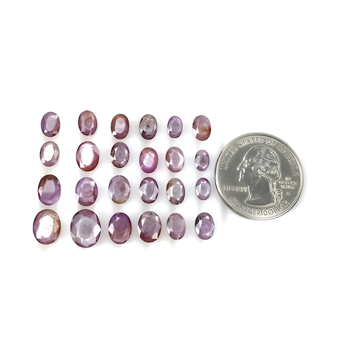 サファイアのファセットカットの宝石