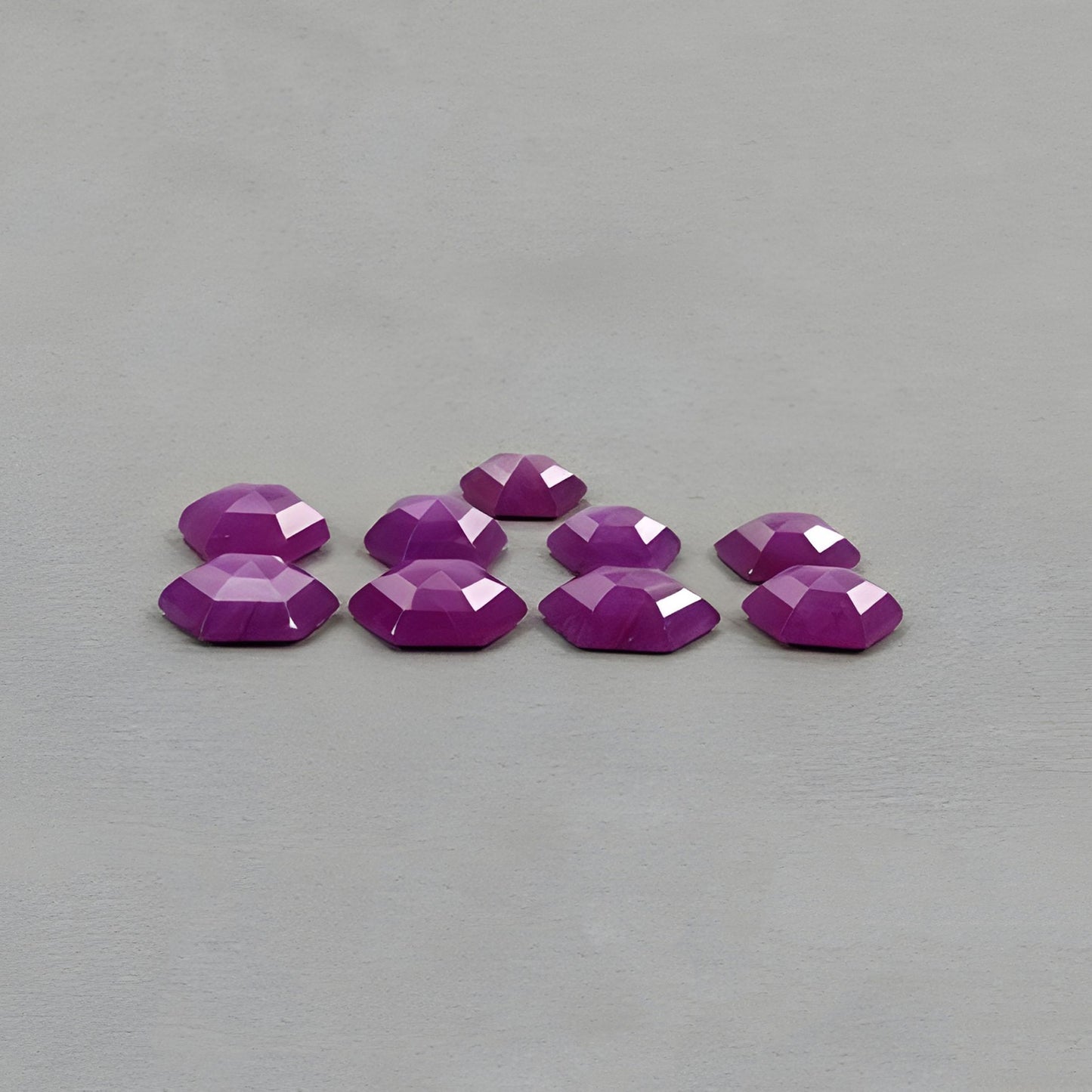 天然未処理の宝石ルビー