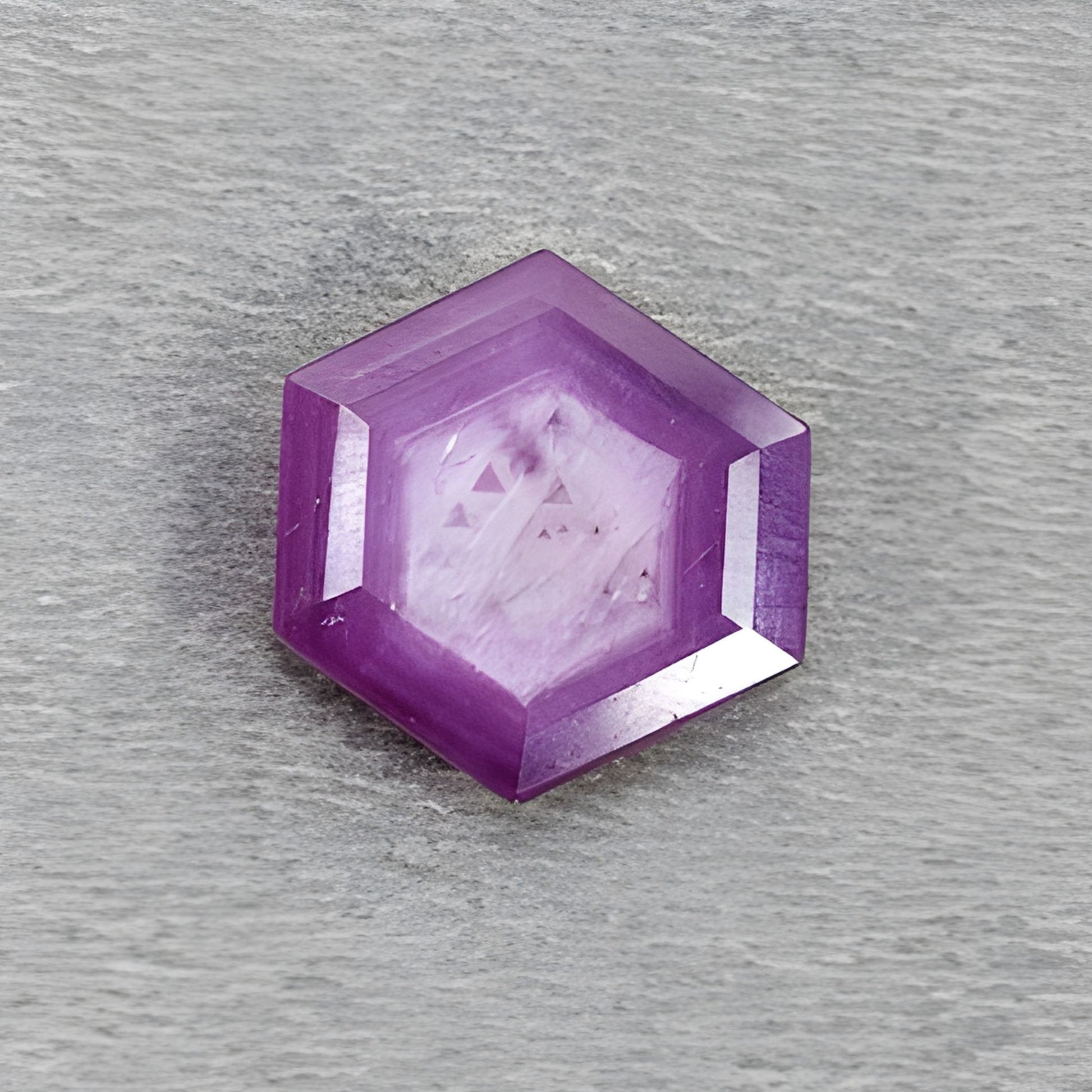 天然未经处理的宝石红宝石