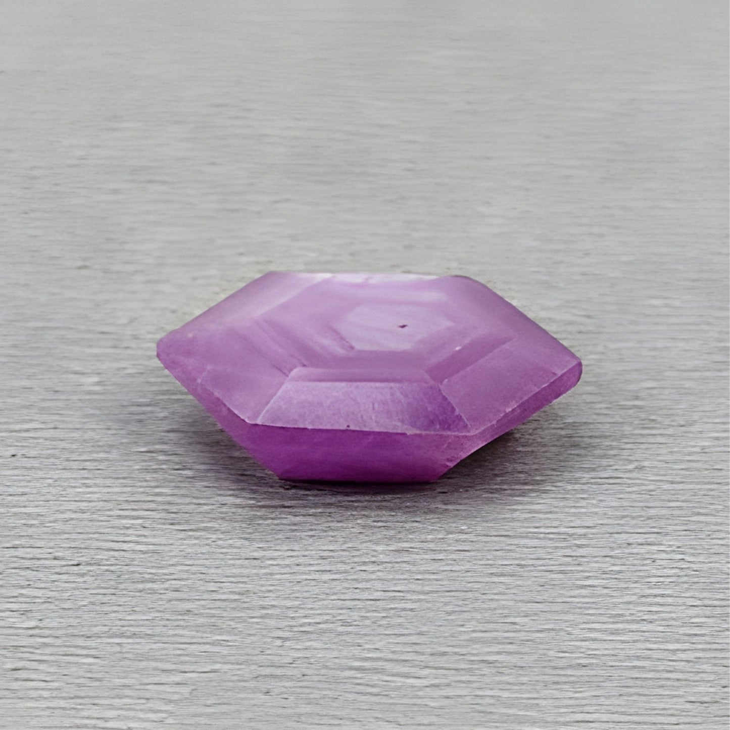 rubino per gioielli taglio sfaccettato