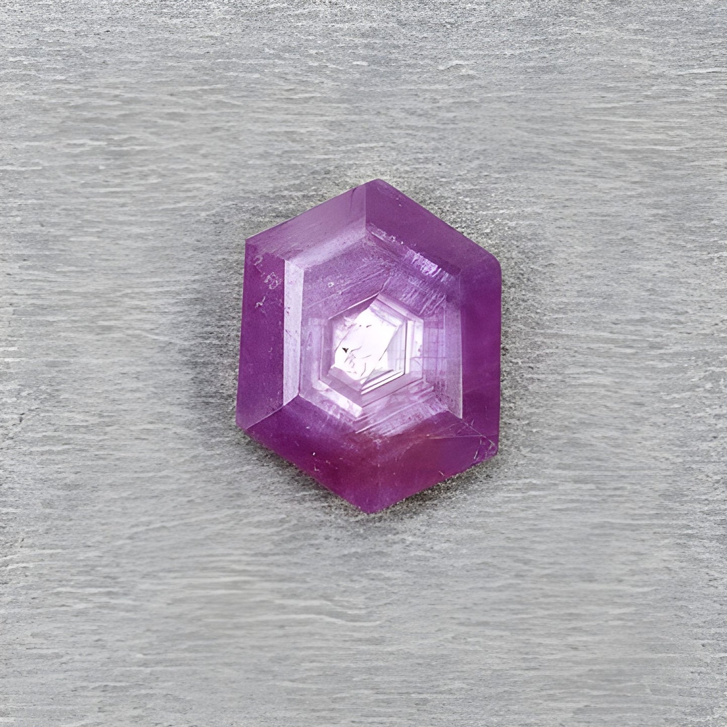 rubino per gioielli taglio sfaccettato