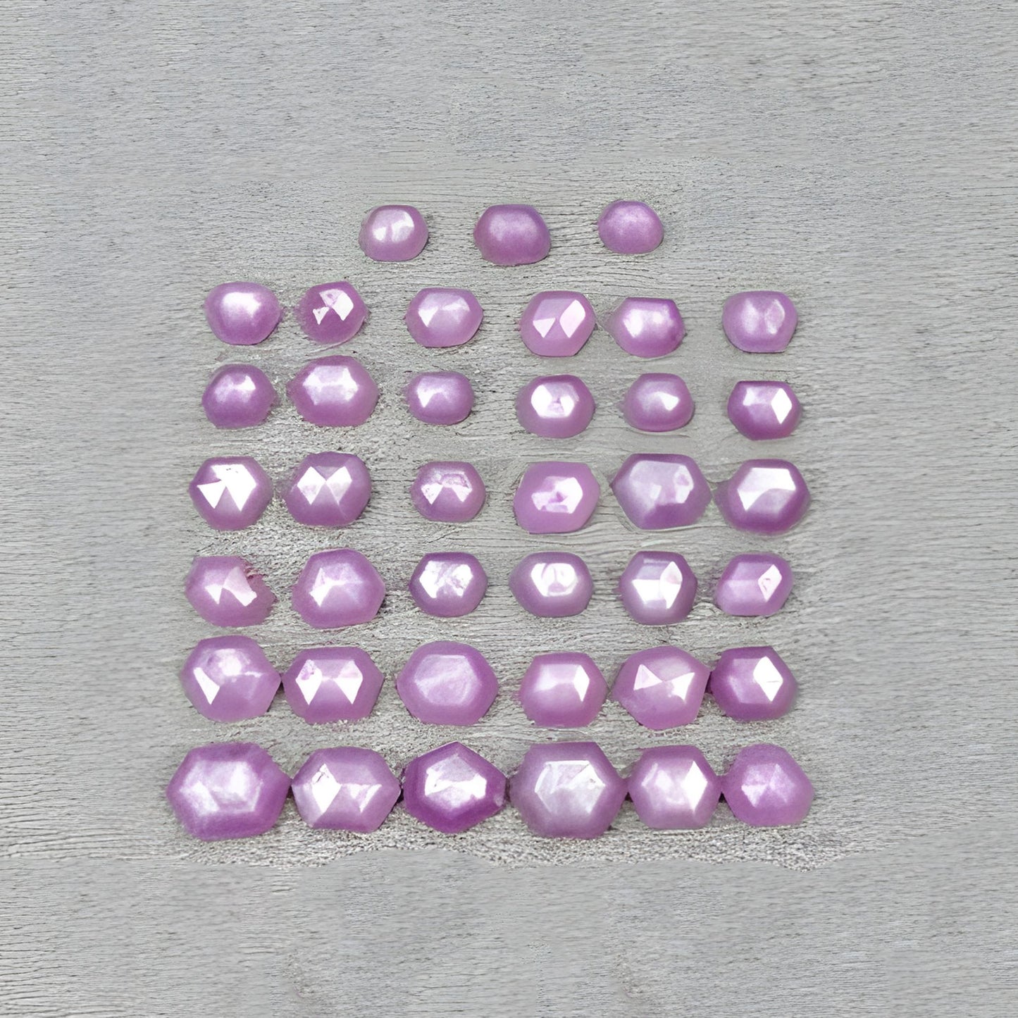 宝石用のルビー