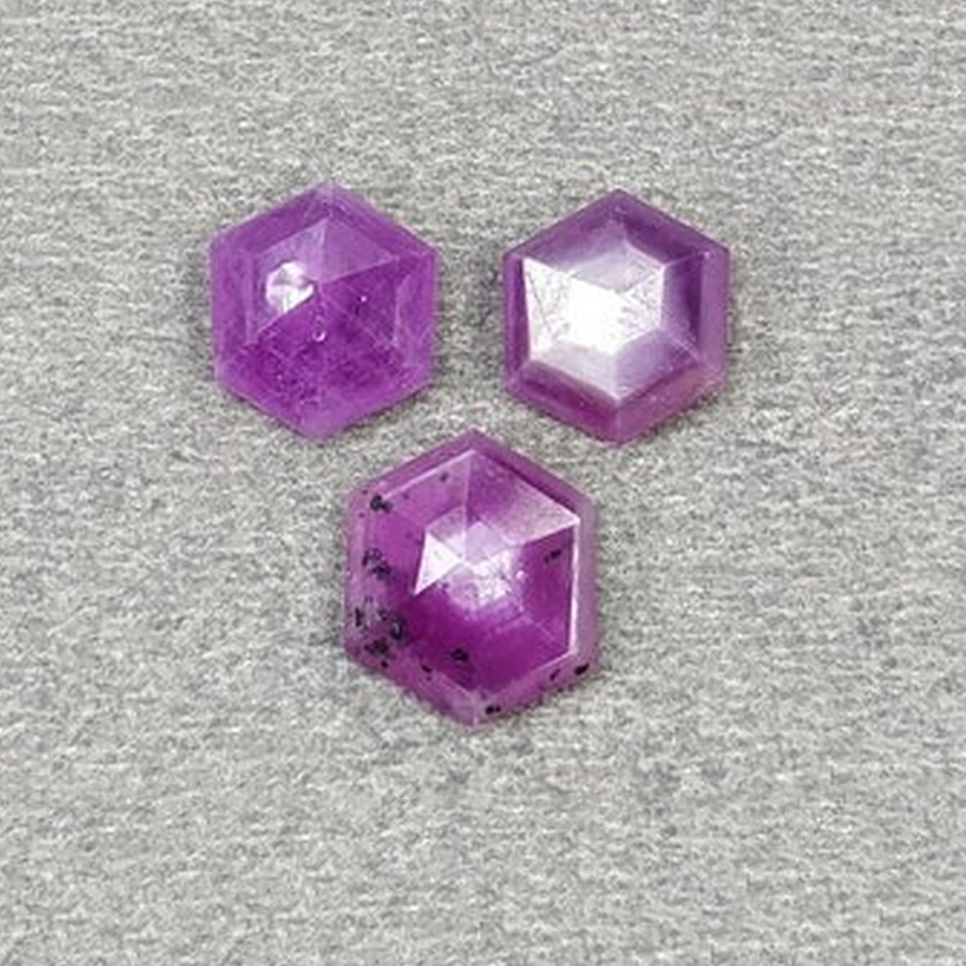 Rubin, facettierter Edelstein