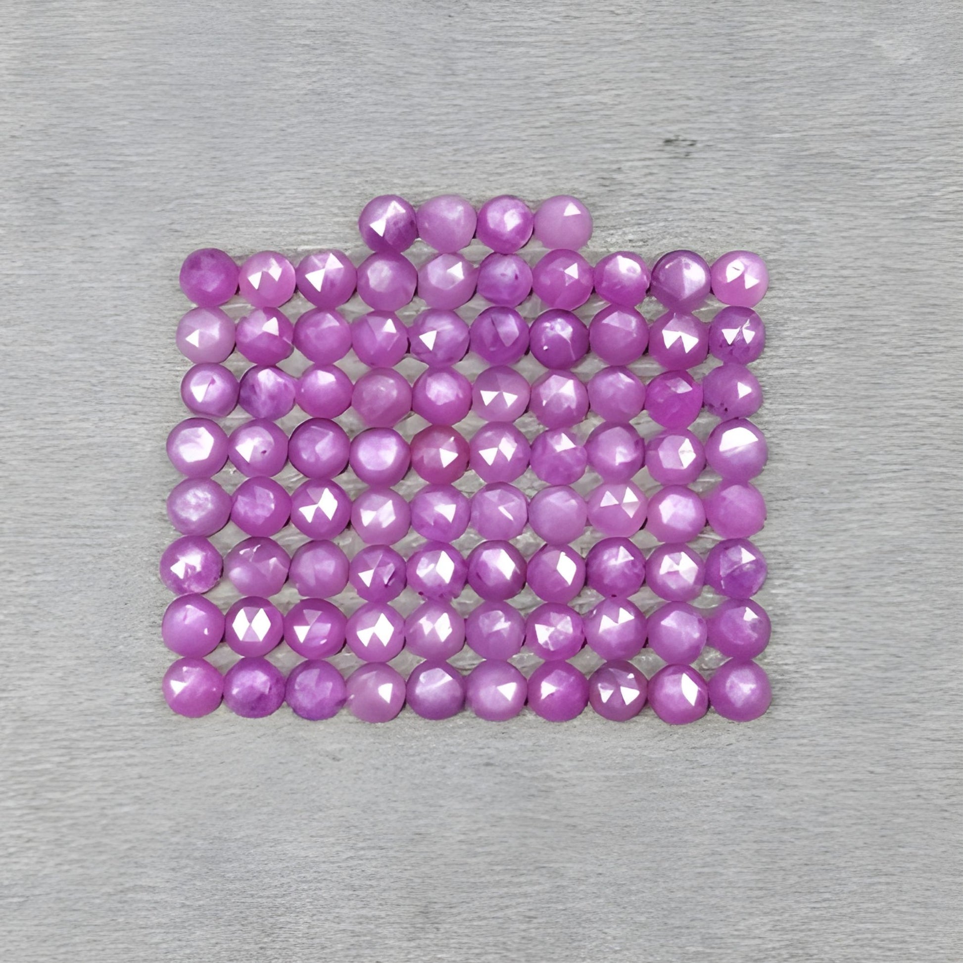 حجر ميلاد شهر يوليو