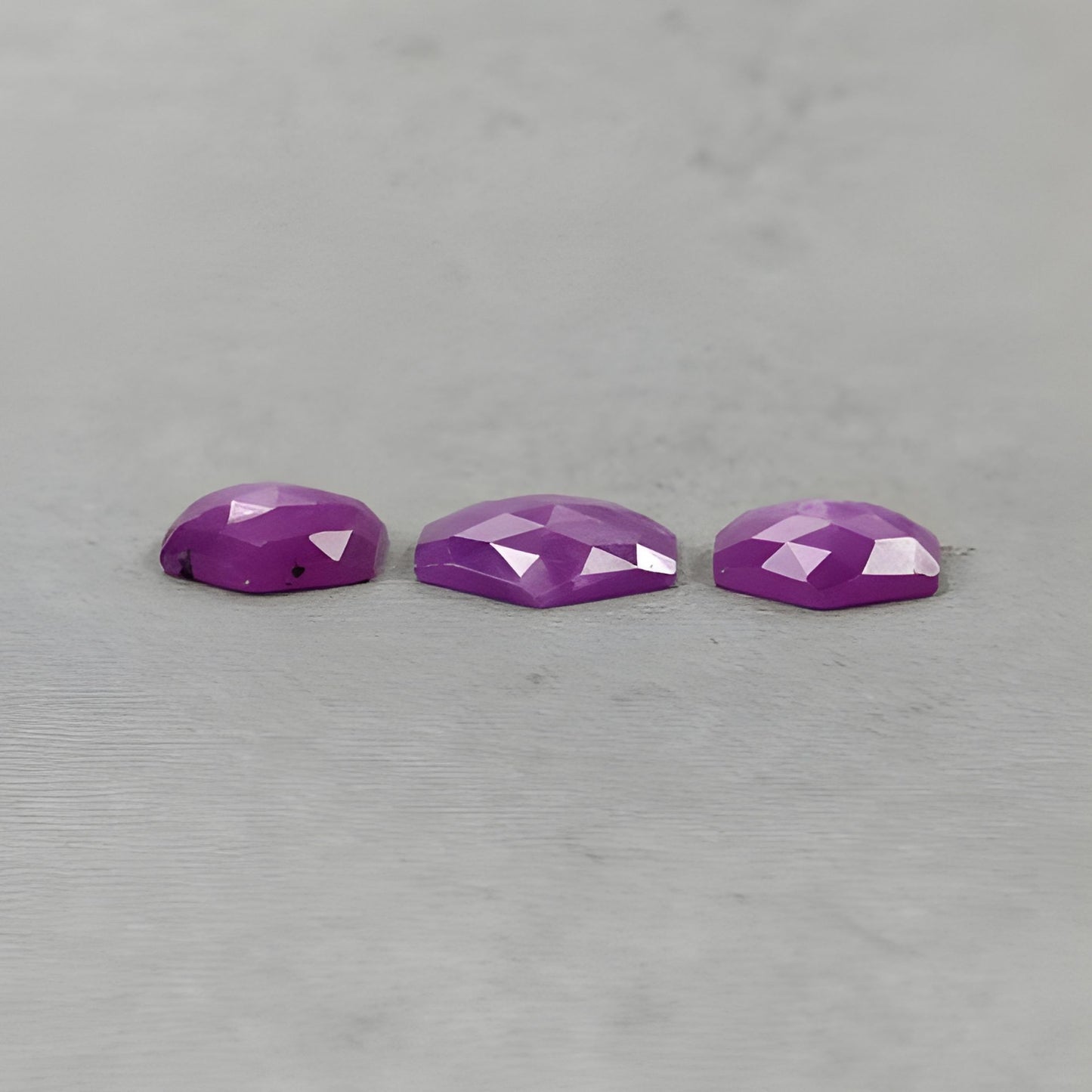 natürlicher Edelstein Rubin