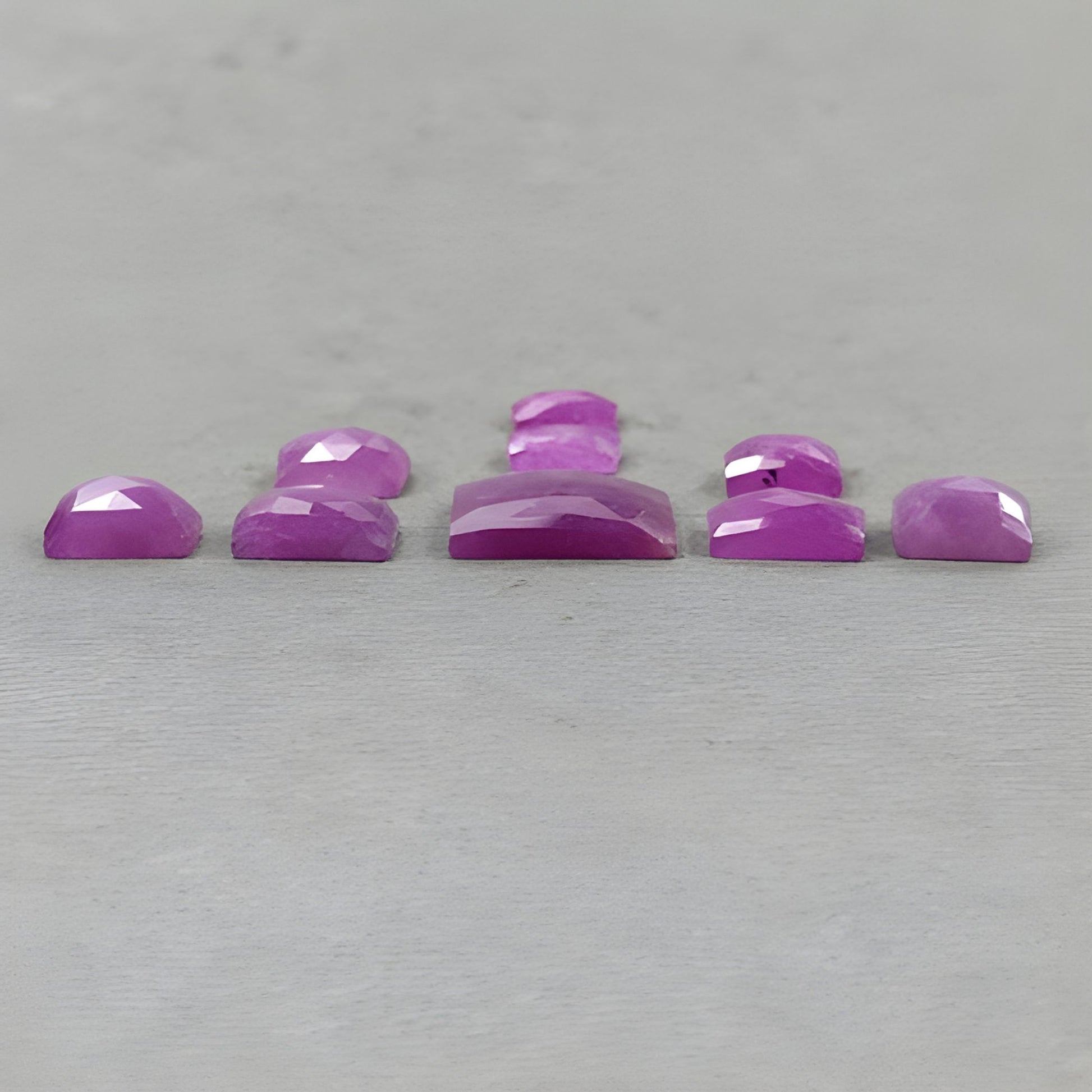 حجر ميلاد شهر يوليو