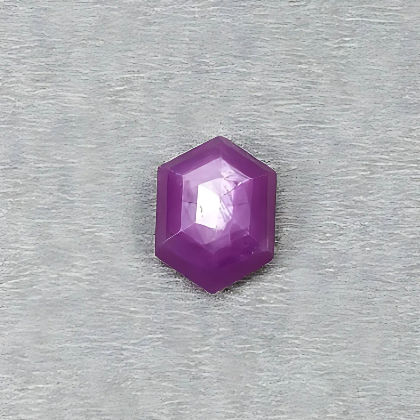 pietra portafortuna di luglio