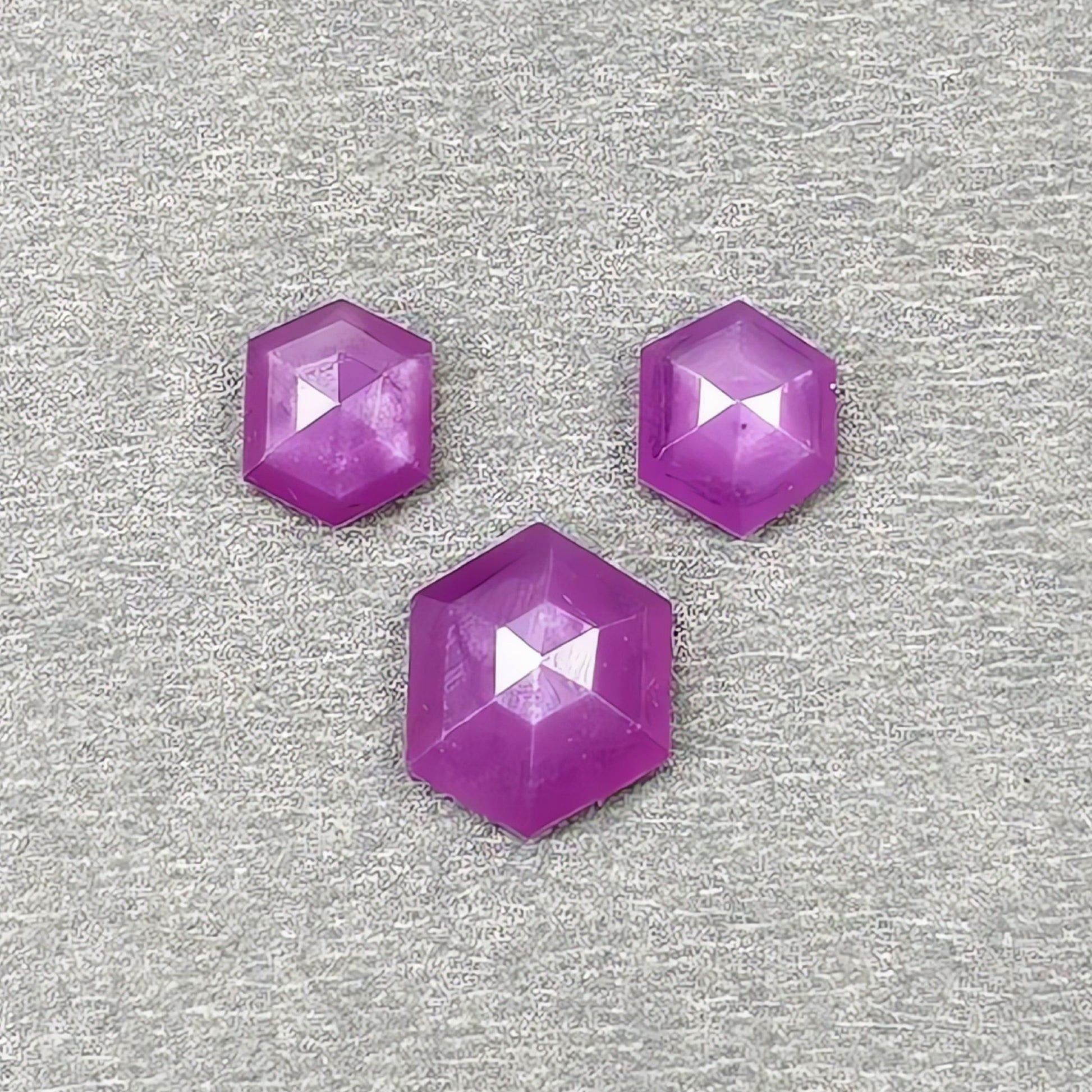 rubis, pierre précieuse naturelle non traitée