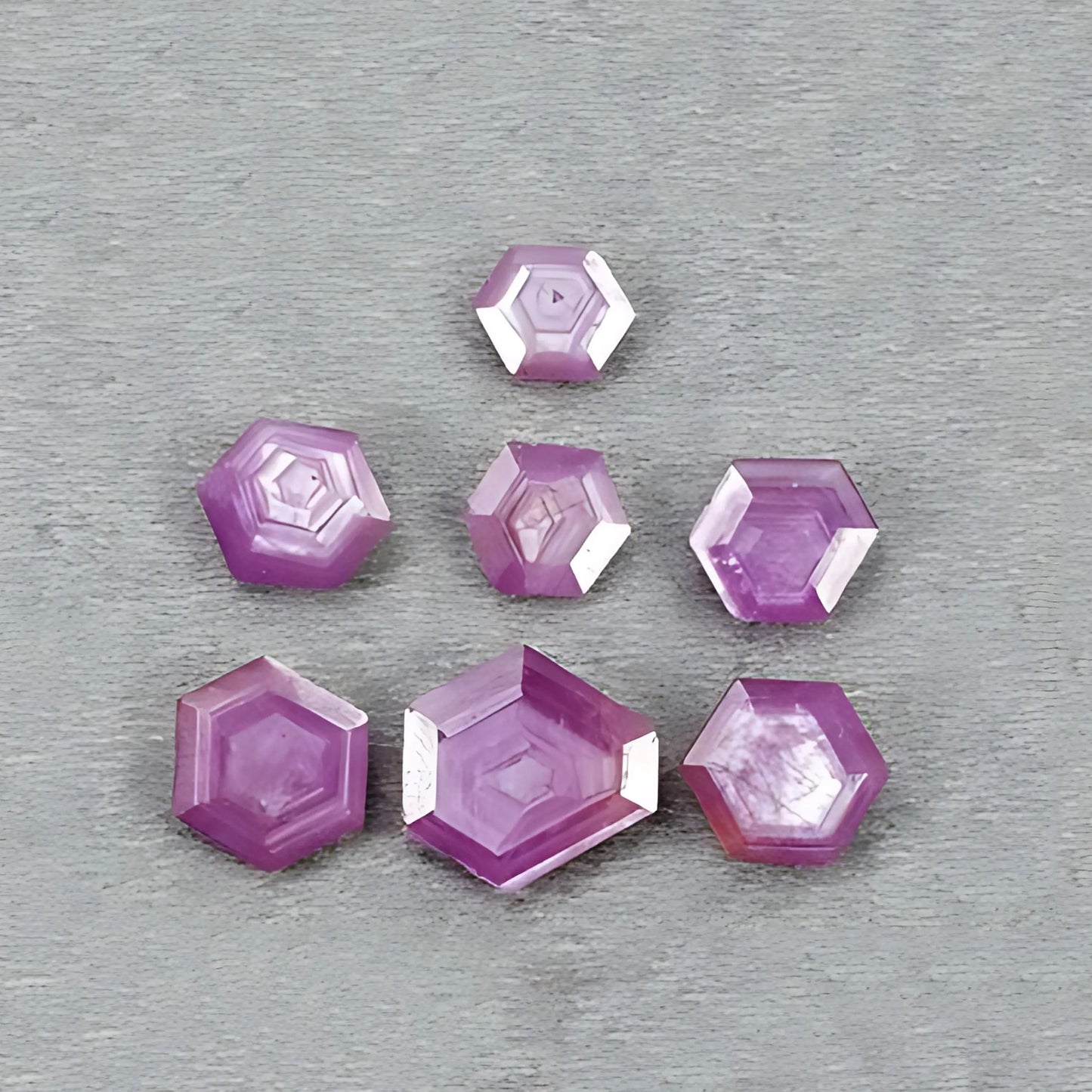 宝石用のルビー