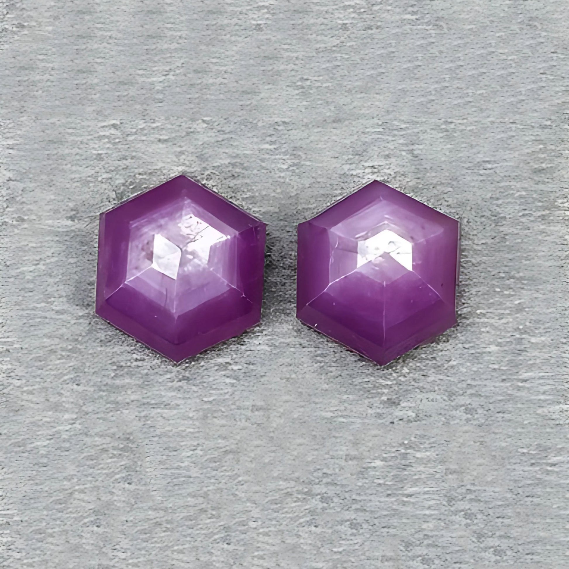 ラズベリールビー六角形ファセットカット