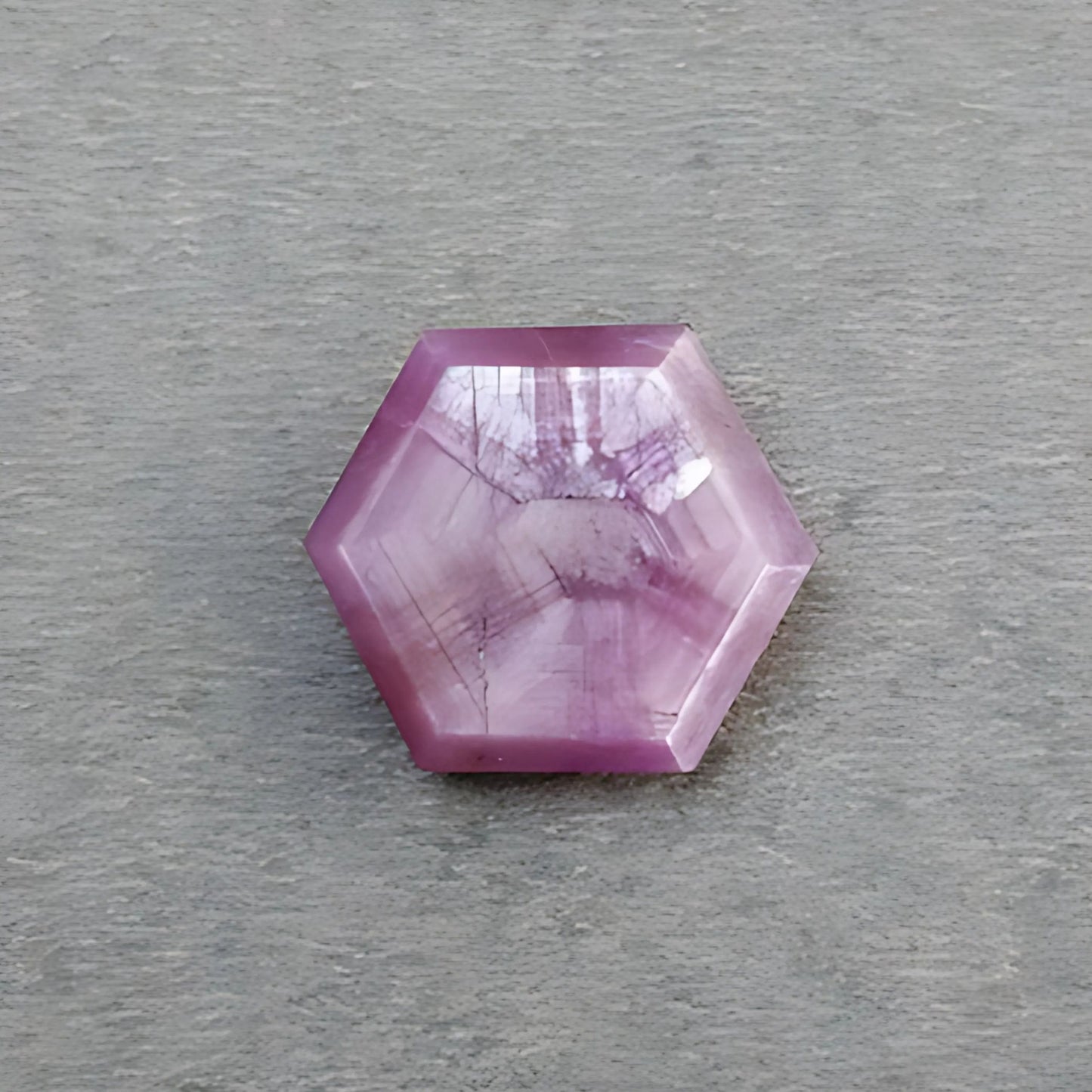 サファイアトラピッチェ宝石